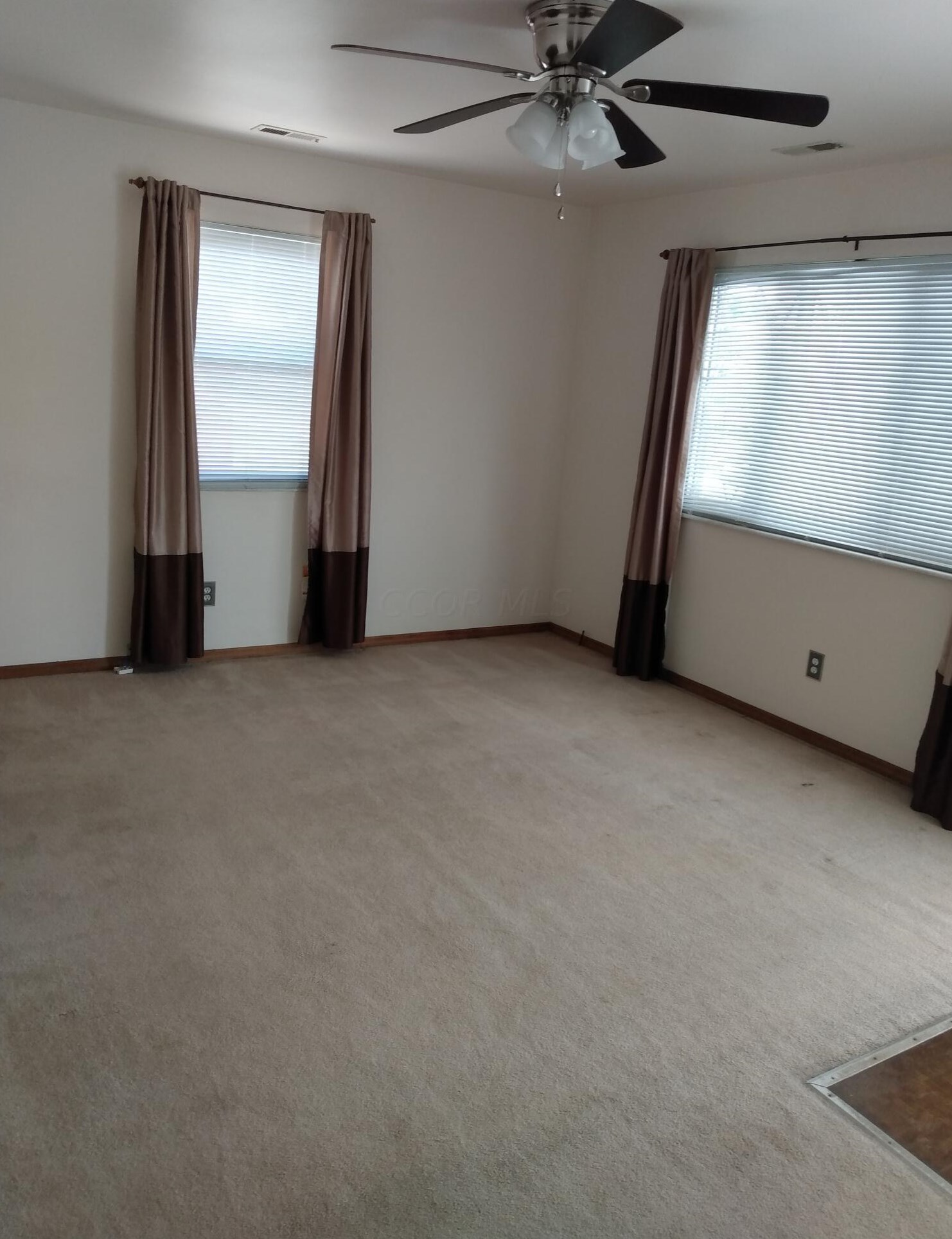 348 Crowley Rd, Columbus, OH 43207-3878
