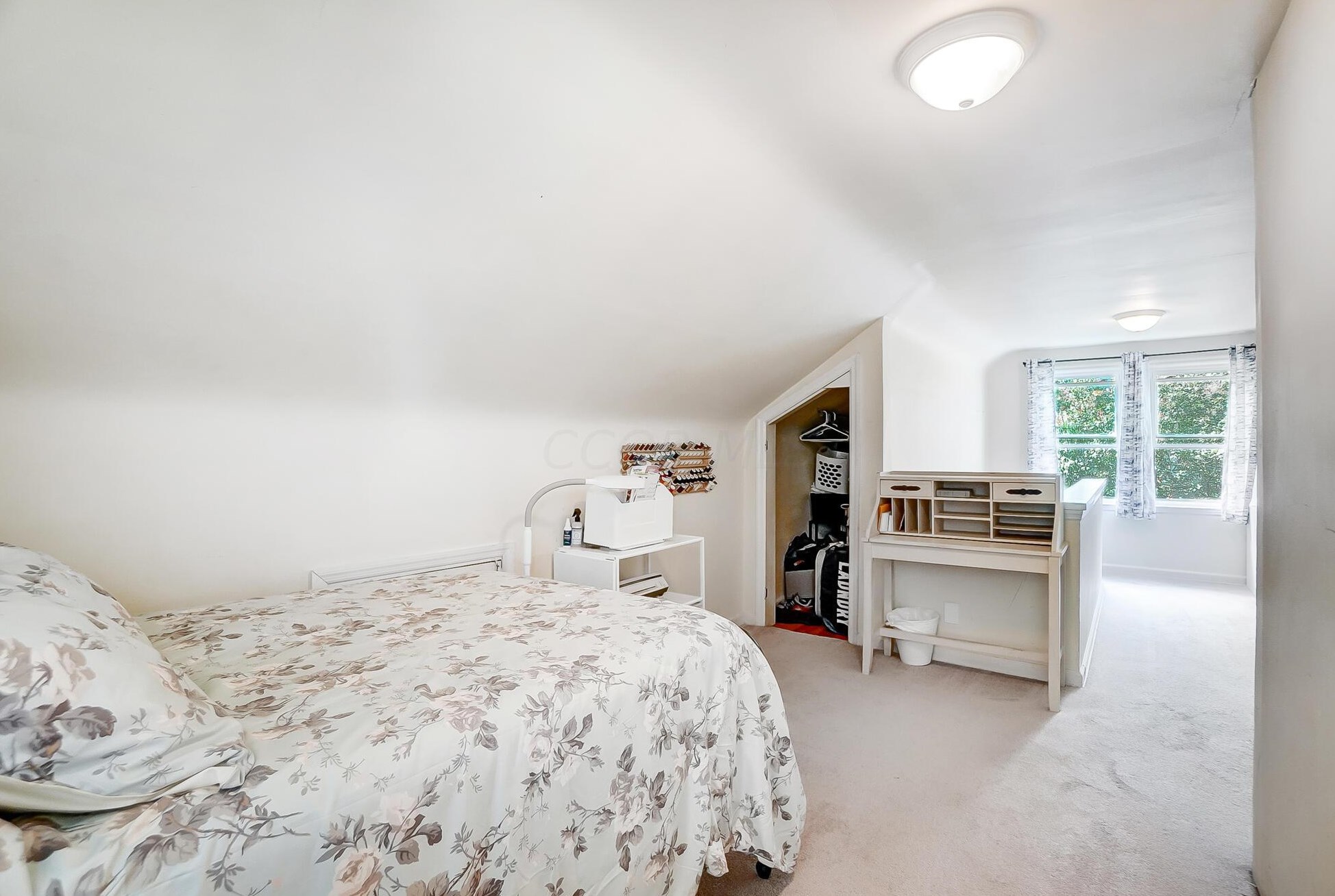 106 Demorest Rd, Columbus OH  43204-1042 exterior