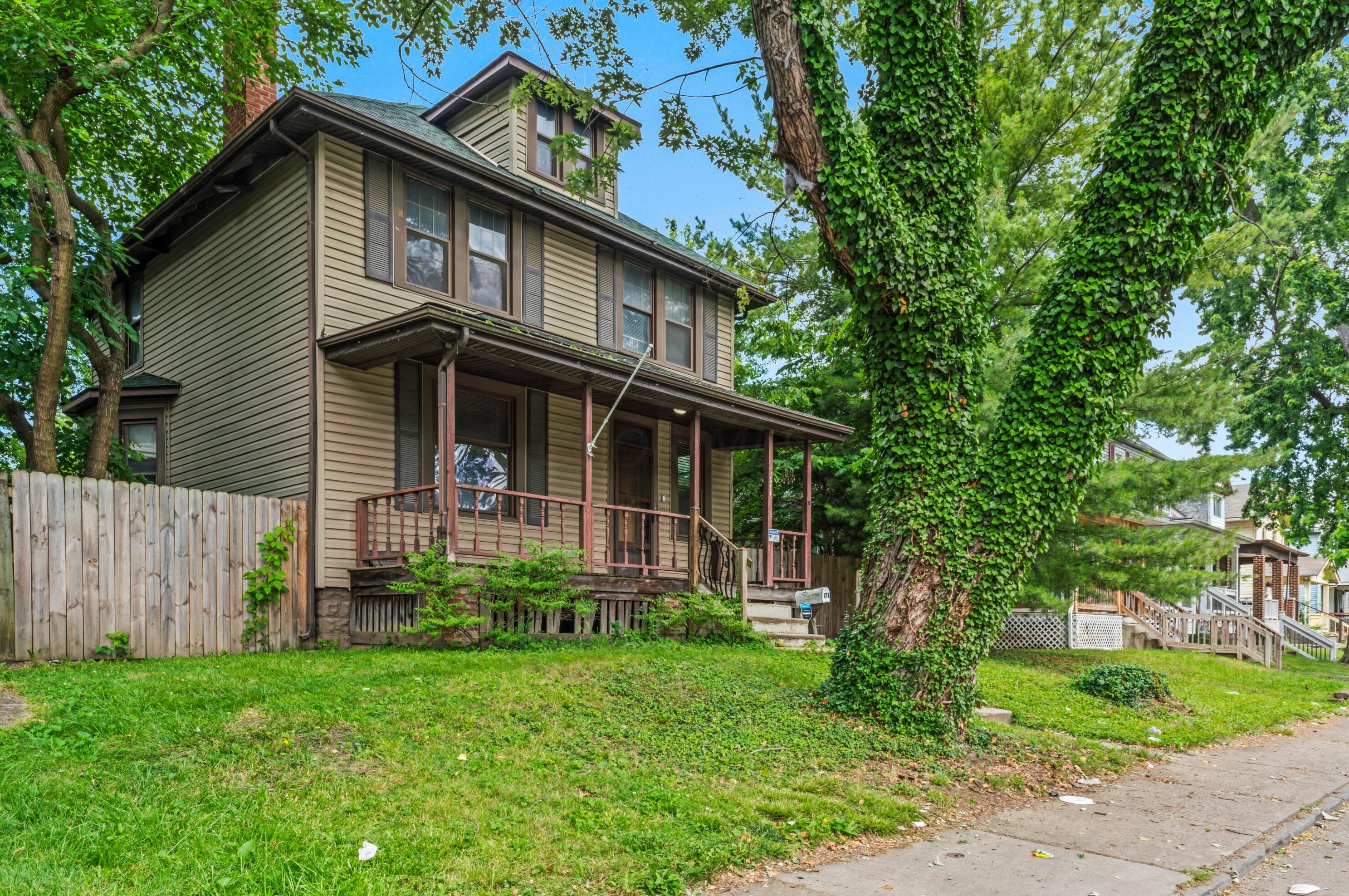 171 S Eureka Ave, Columbus, OH 43204