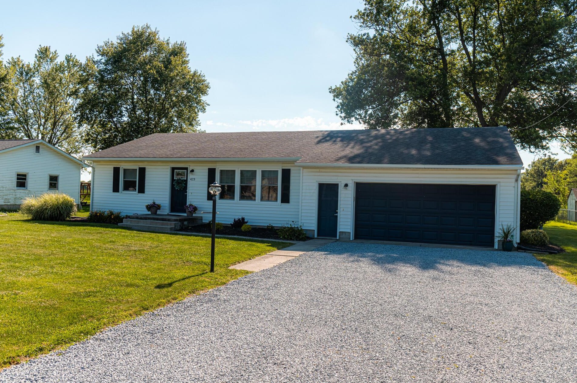 423 Pole Lane Rd, Marion, OH 43302