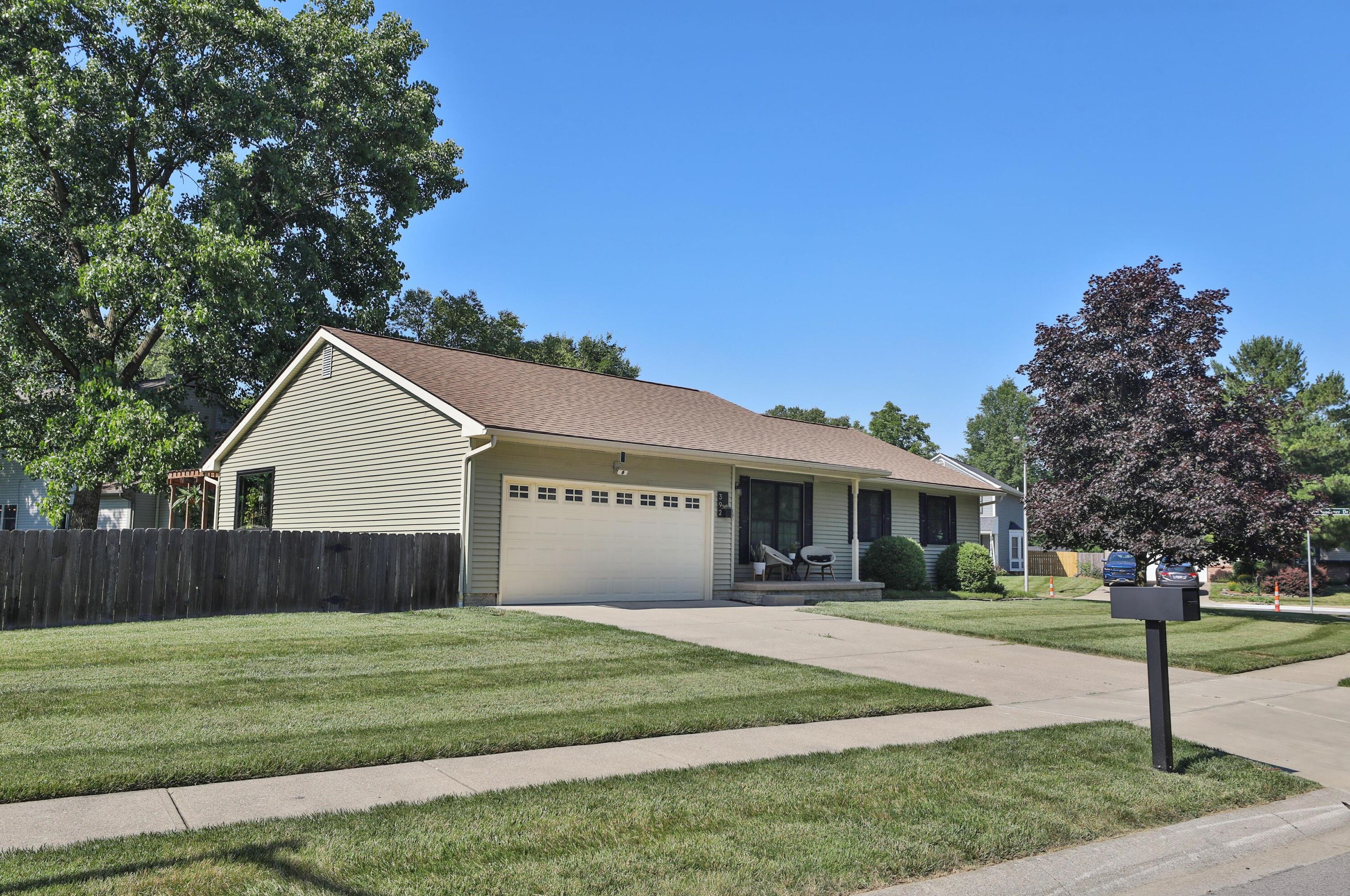 392 Bluestem Ave, Columbus, OH 43230-4600