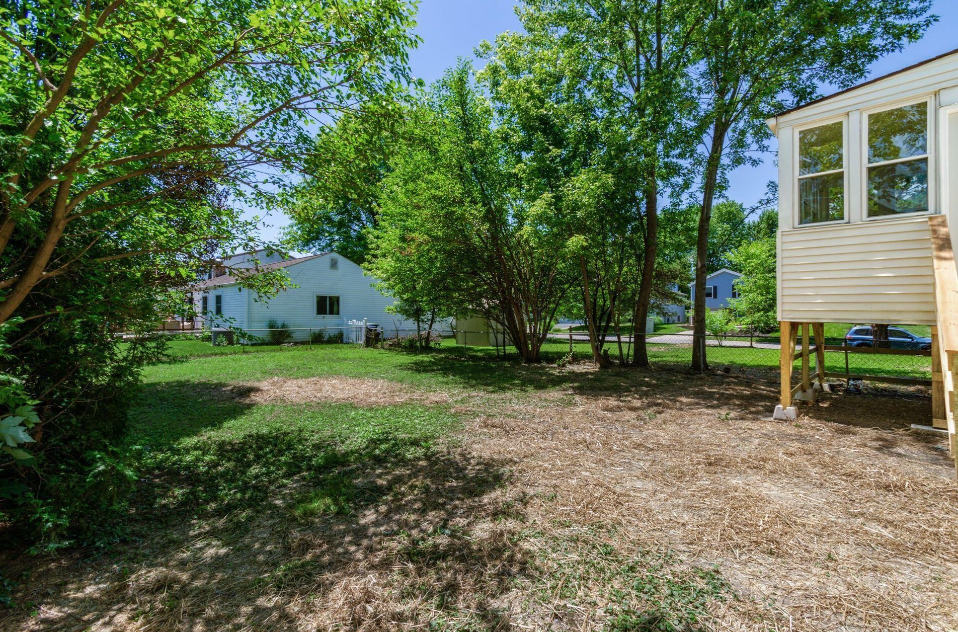 1163 Crater Lk Ln, Columbus OH  43085-1504 exterior