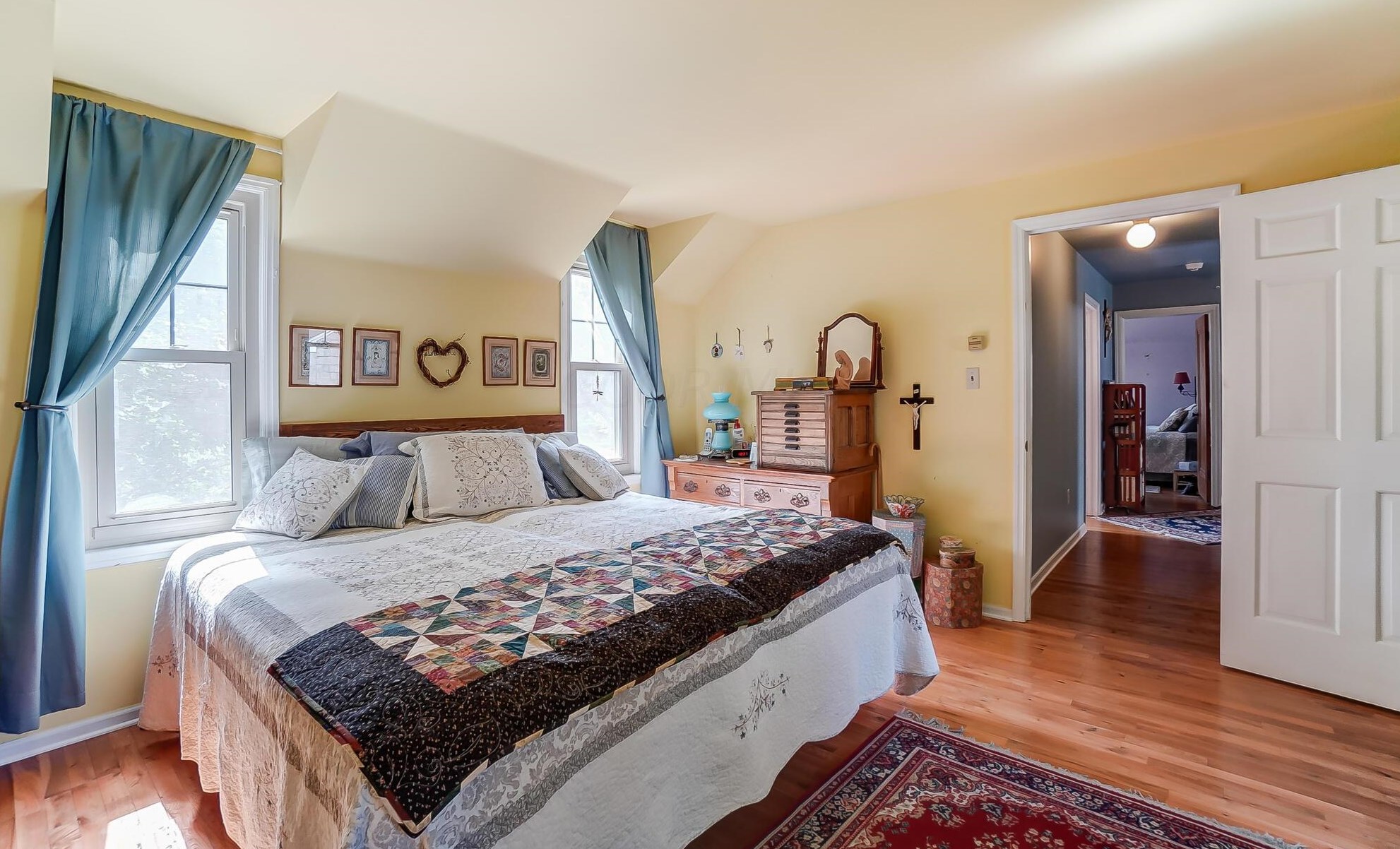 1496 Essex Rd, Columbus OH  43221-3845 exterior