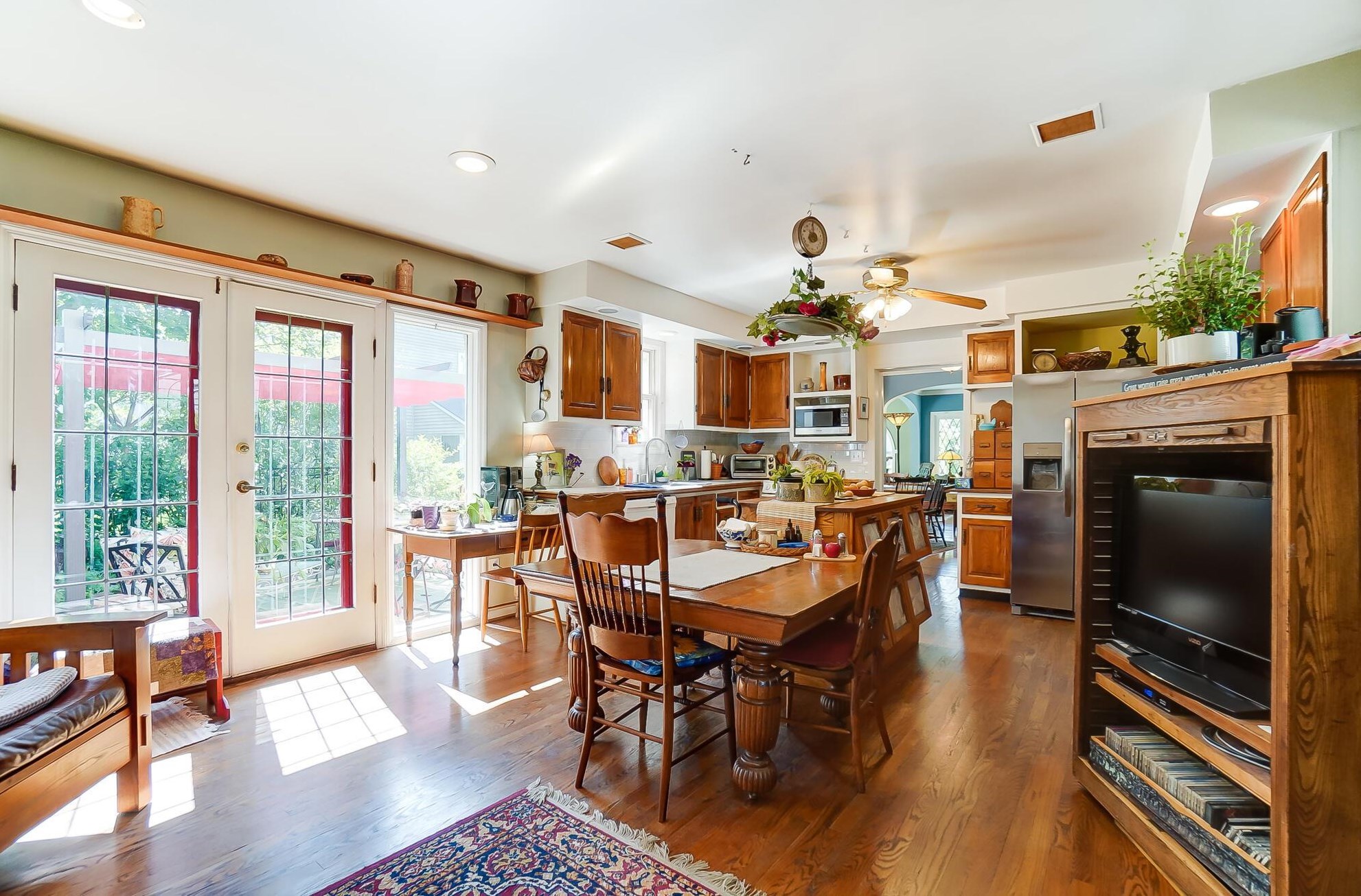 1496 Essex Rd, Columbus OH  43221-3845 exterior