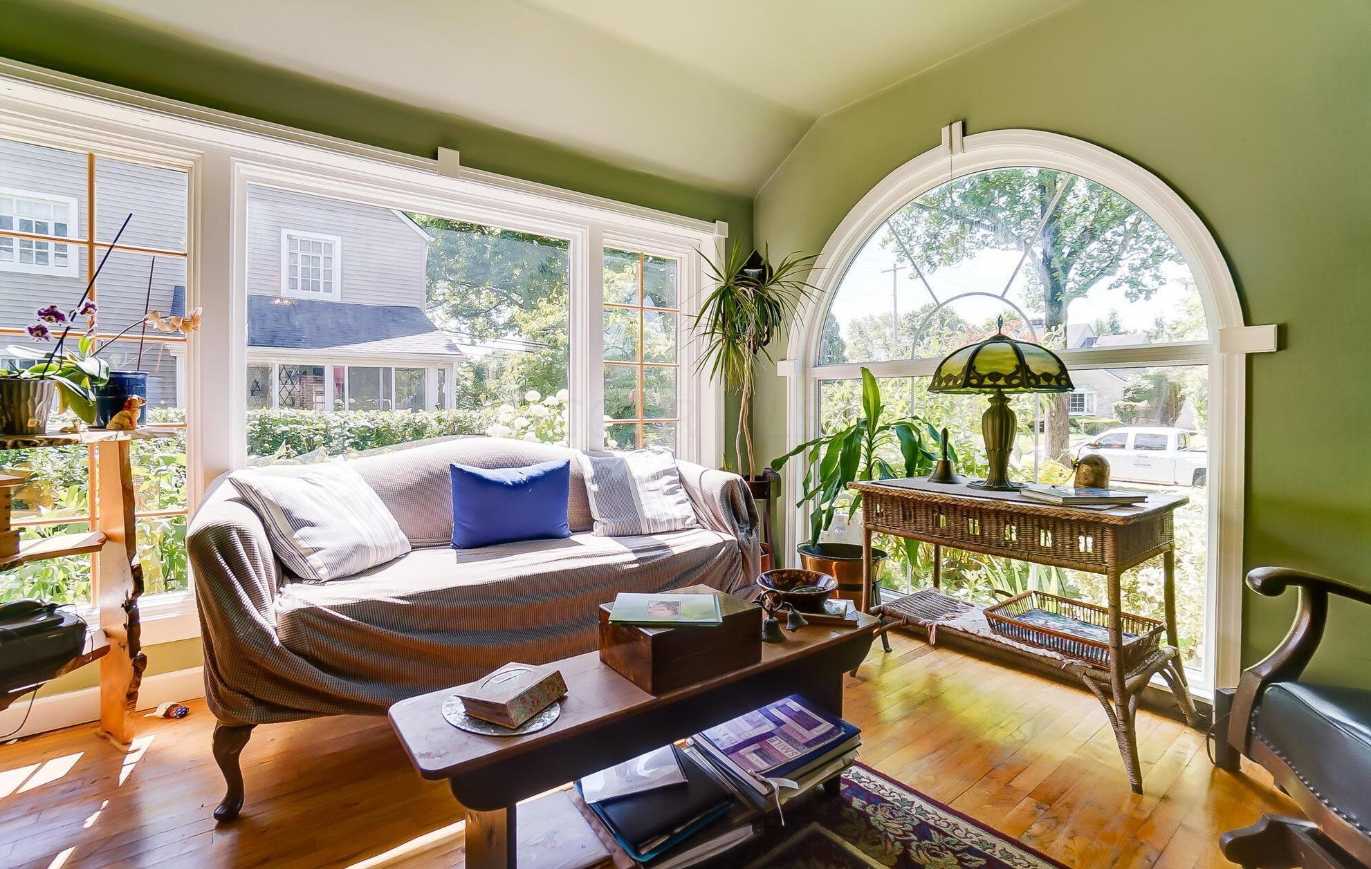 1496 Essex Rd, Columbus OH  43221-3845 exterior