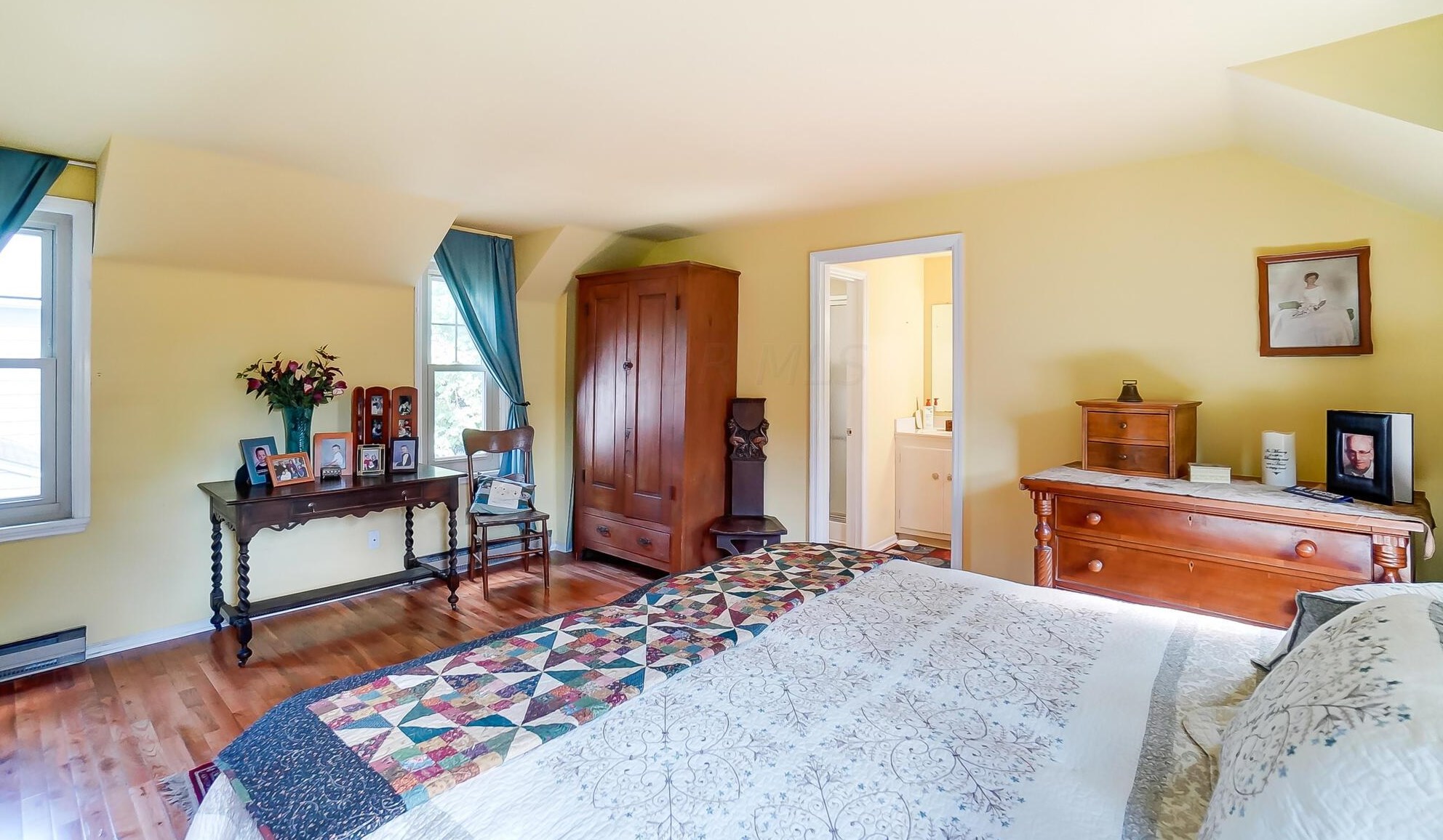 1496 Essex Rd, Columbus OH  43221-3845 exterior