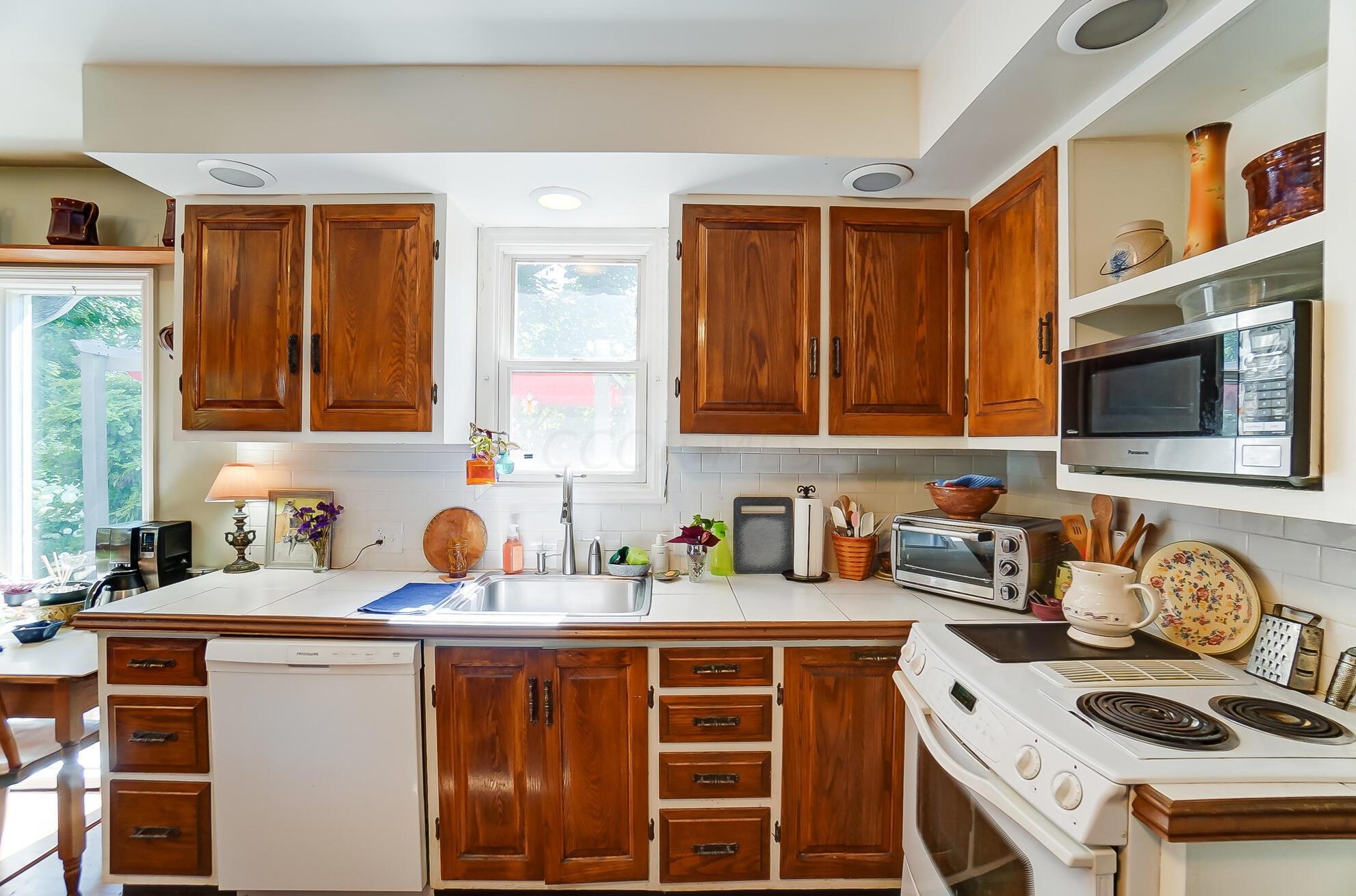 1496 Essex Rd, Columbus OH  43221-3845 exterior