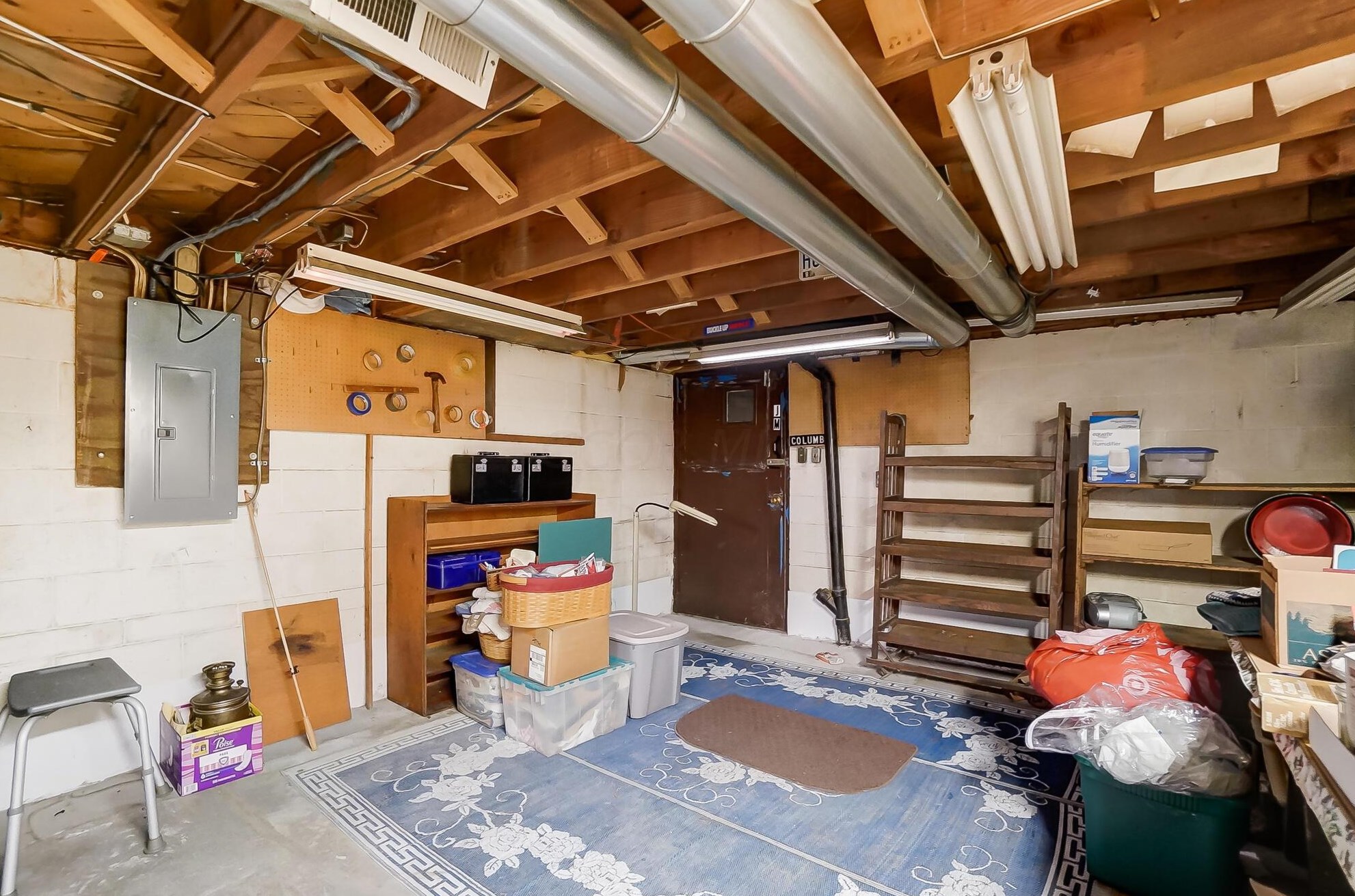 1496 Essex Rd, Columbus OH  43221-3845 exterior