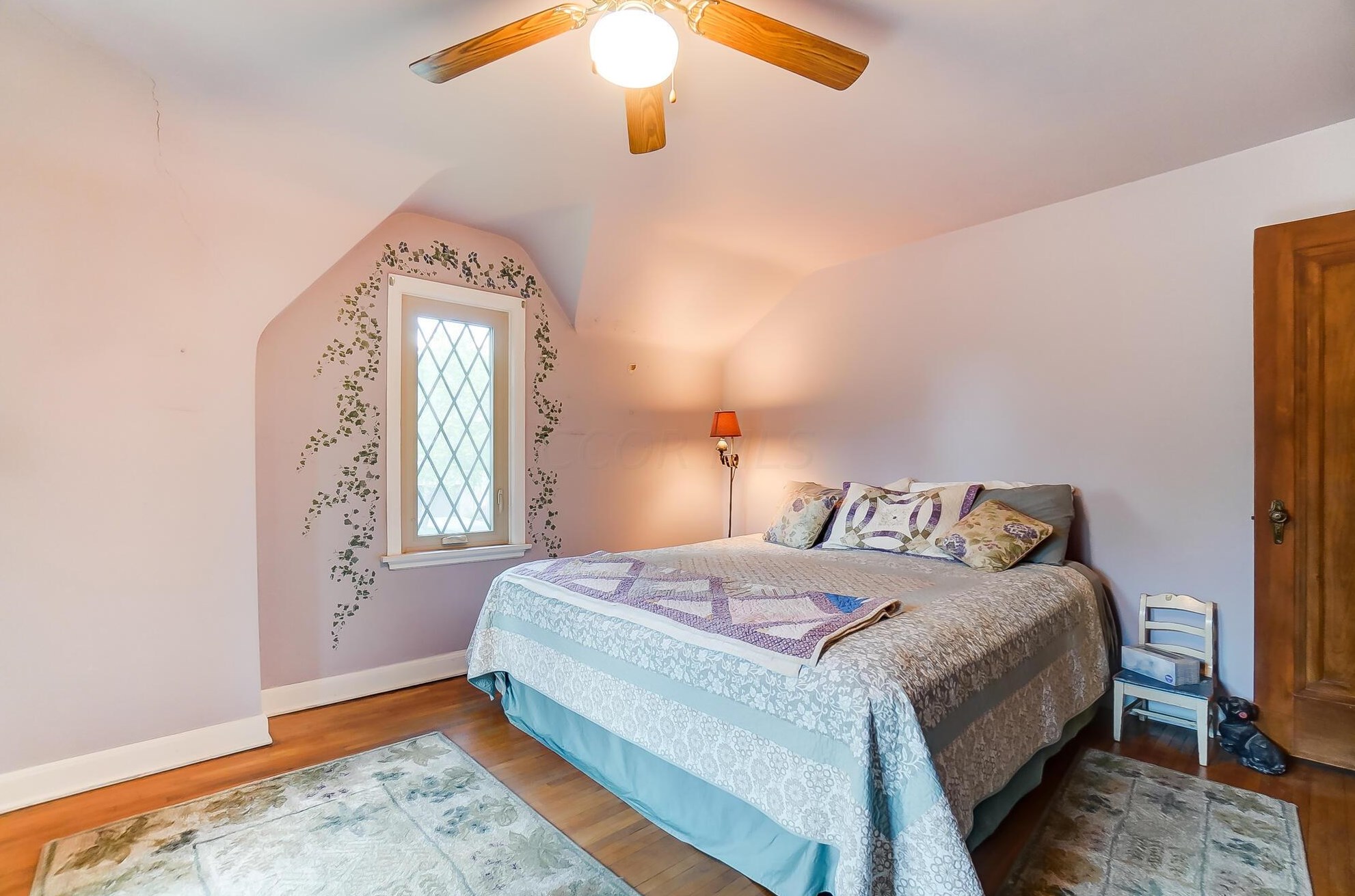 1496 Essex Rd, Columbus OH  43221-3845 exterior