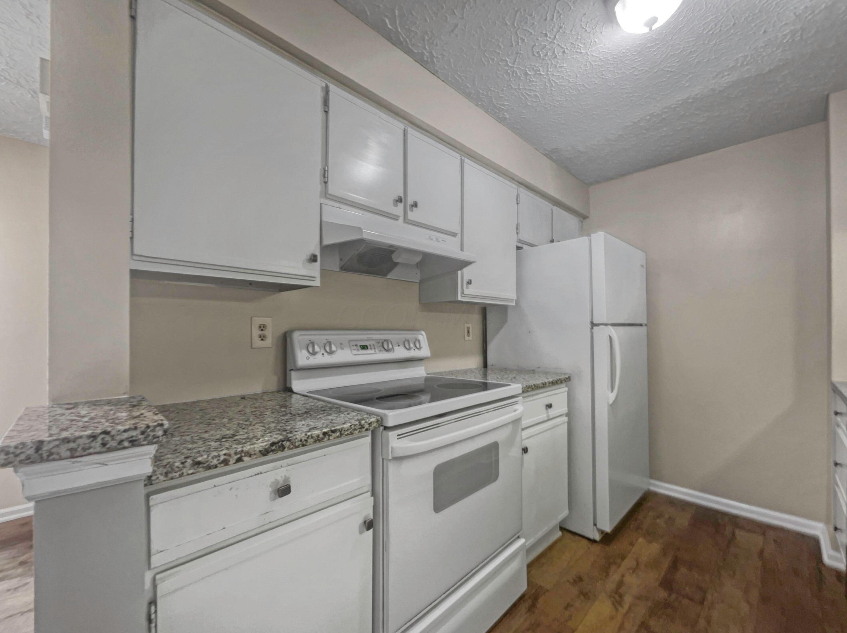 7597 Bay Hill Dr, Pickerington, OH 43147