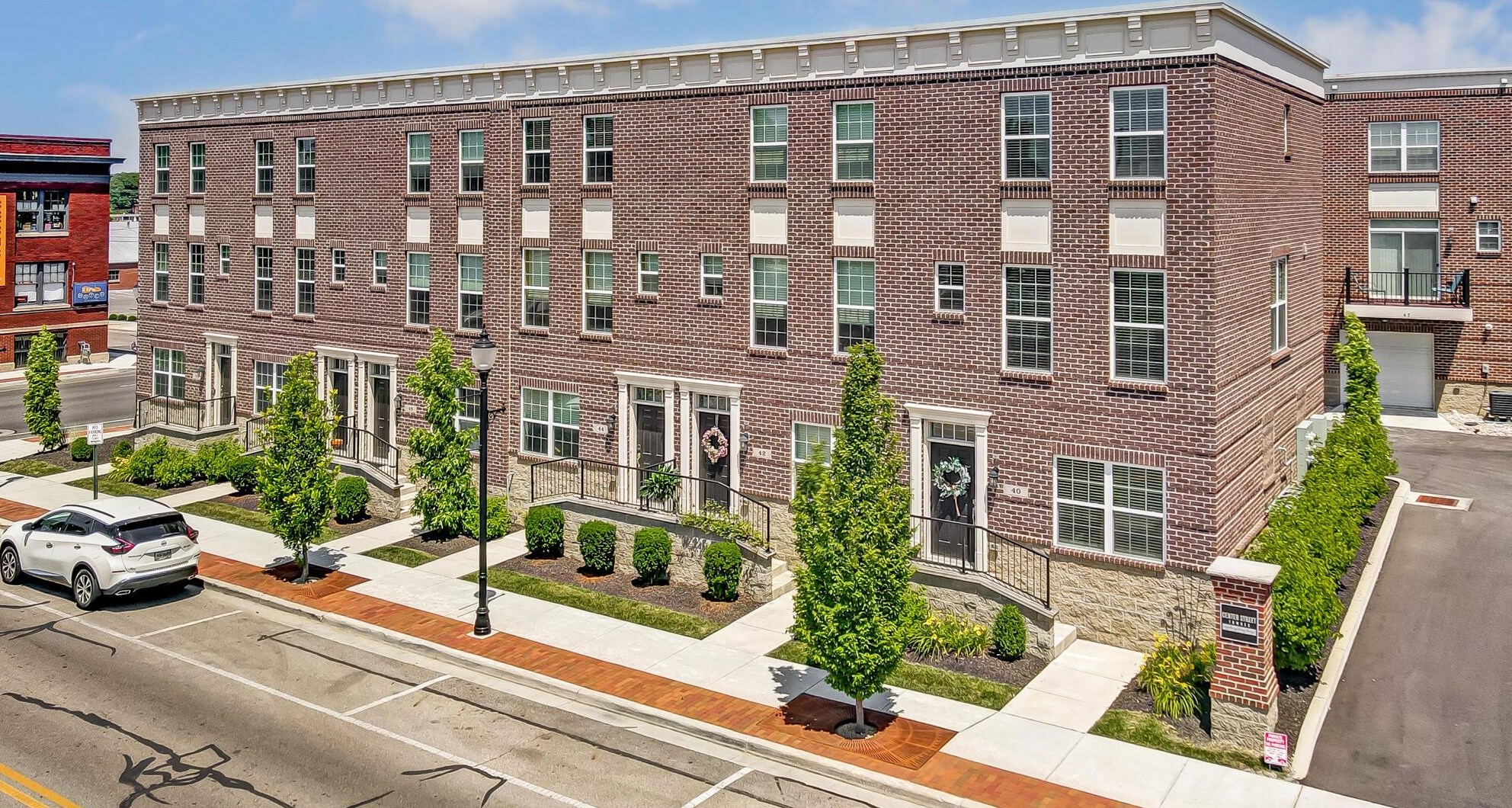 40 N Center St, Springfield, OH 45502