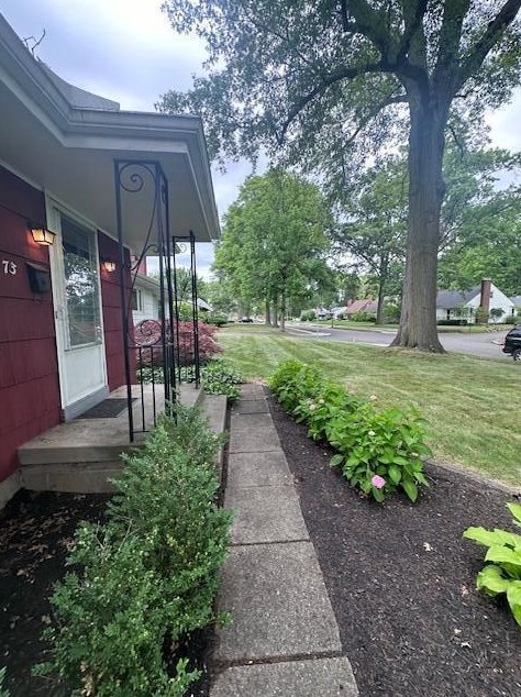 73 Chesterfield Rd, Columbus, OH 43209-1510