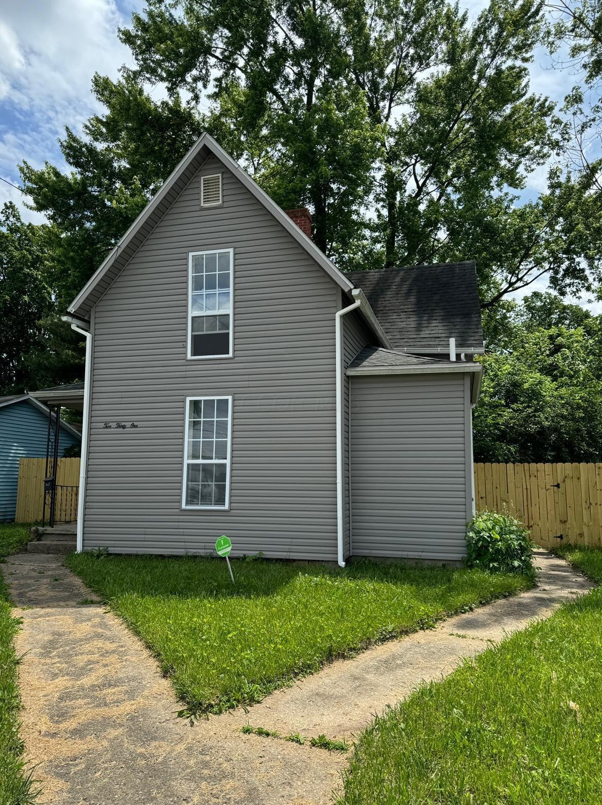 231 Ohio St, Circleville, OH 43113-1919