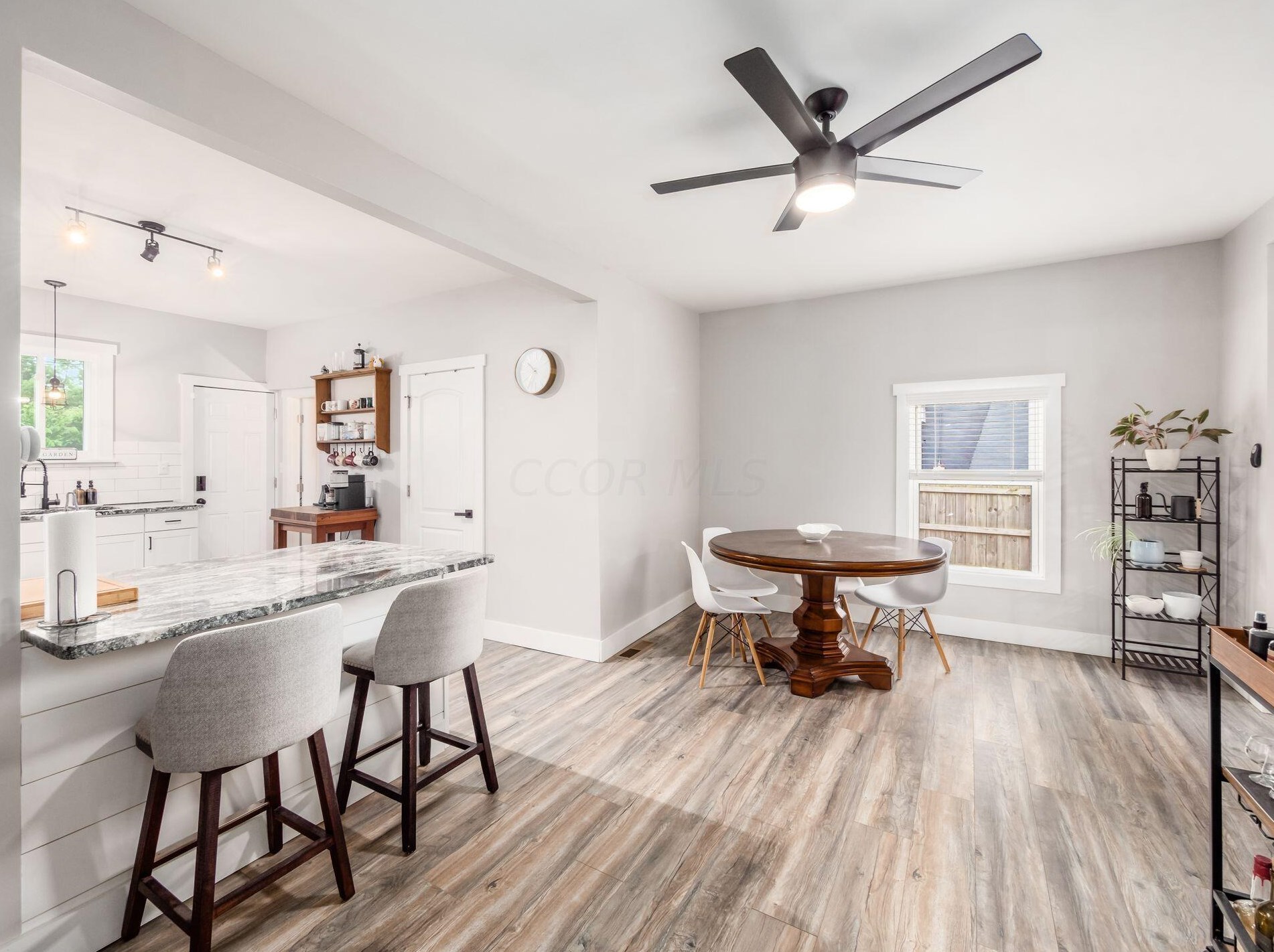 2272 Grasmere Ave, Columbus OH  43211-2010 exterior