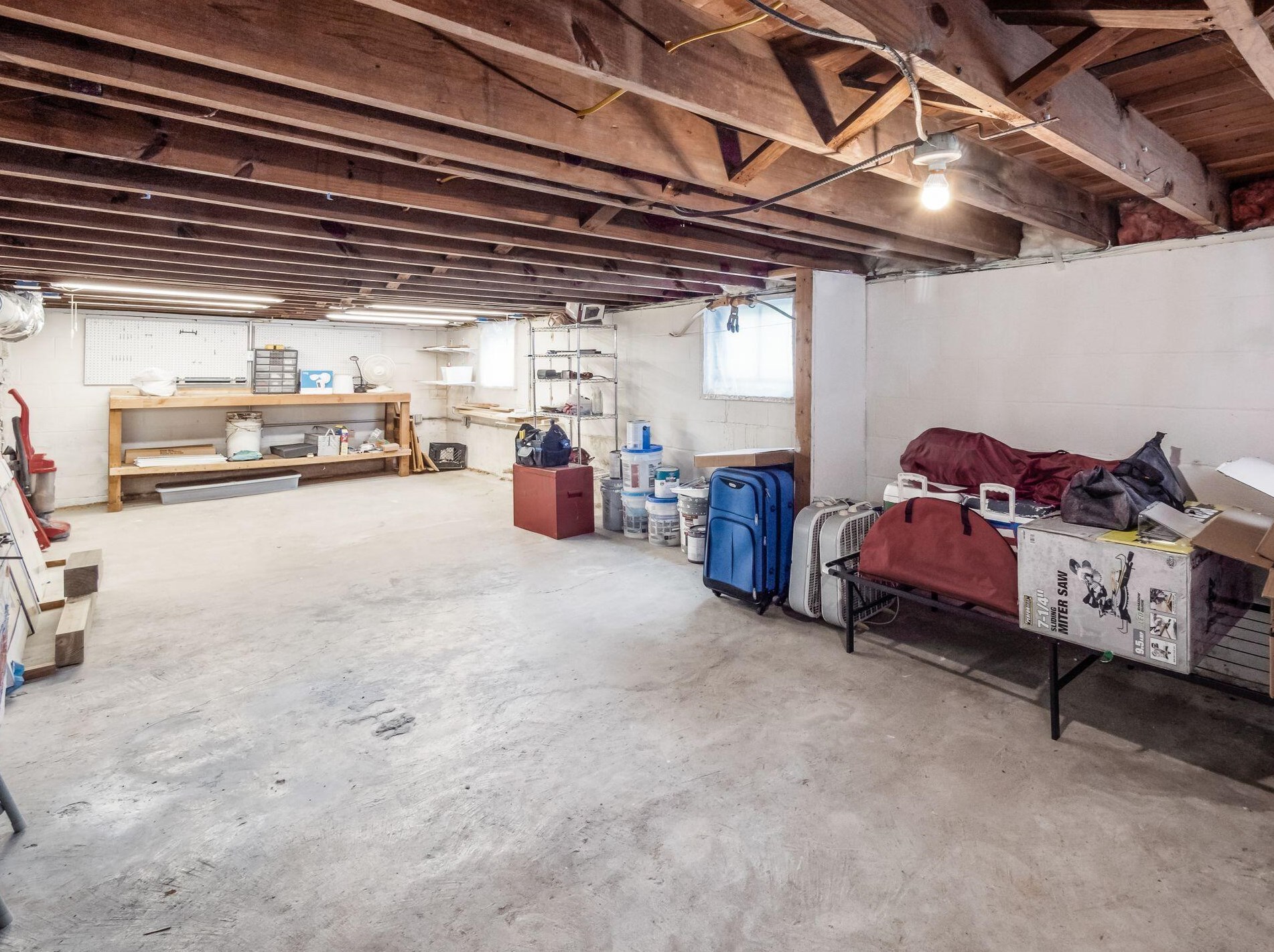 2272 Grasmere Ave, Columbus OH  43211-2010 exterior