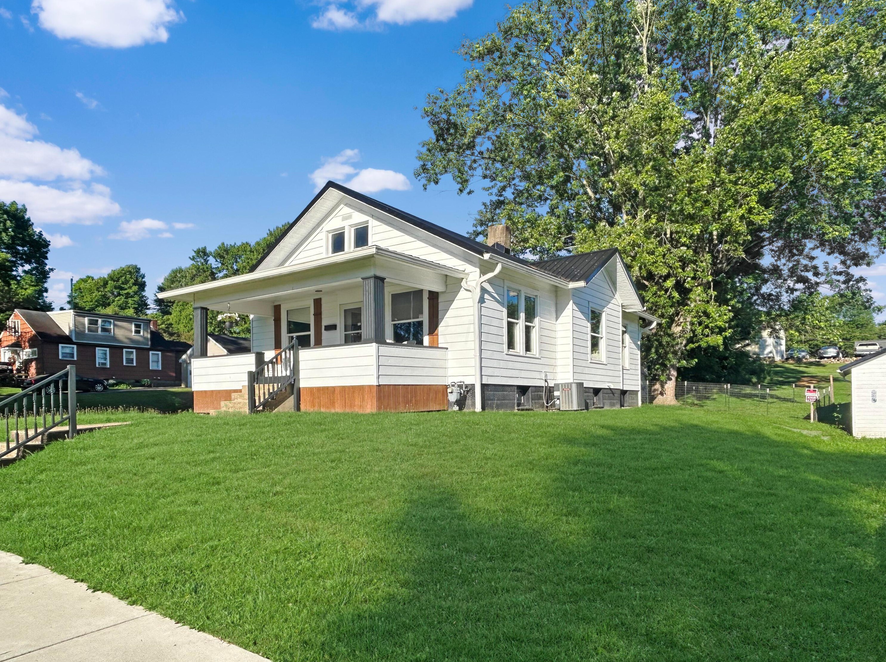 308 Swigart St, New Lexington, OH 43764
