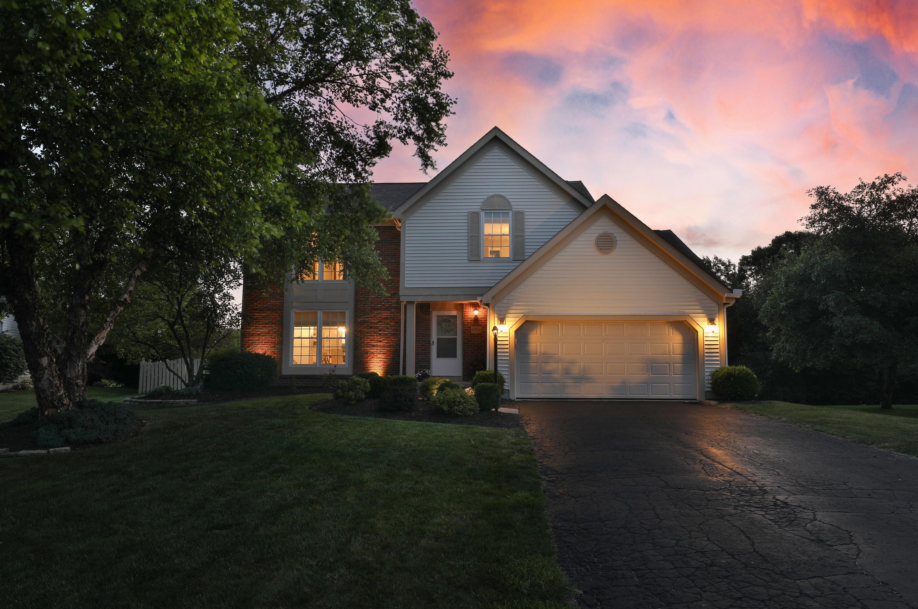 6954 Seafield Ct, Westerville, OH 43082
