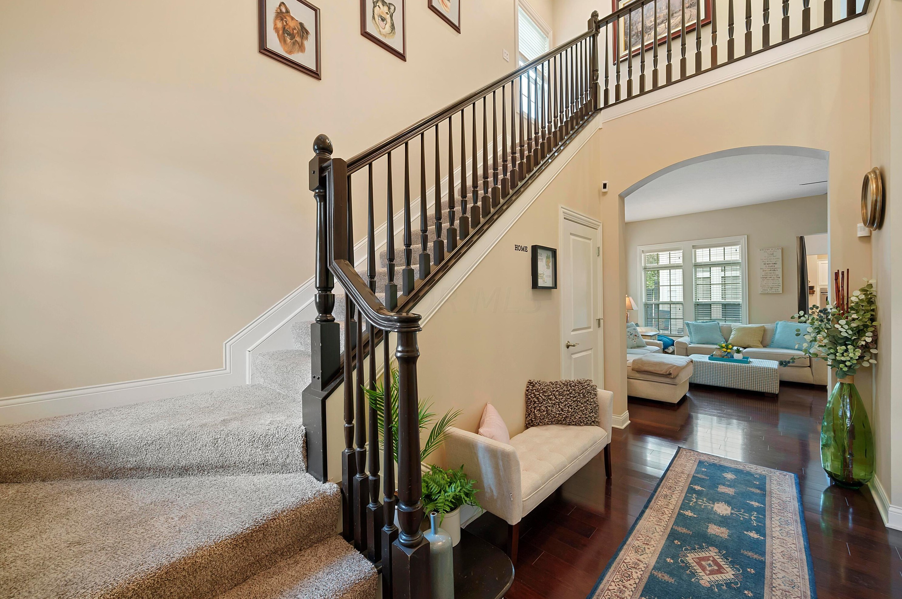 6733 Hobbs Landing Dr E #8, Dublin, OH 43017