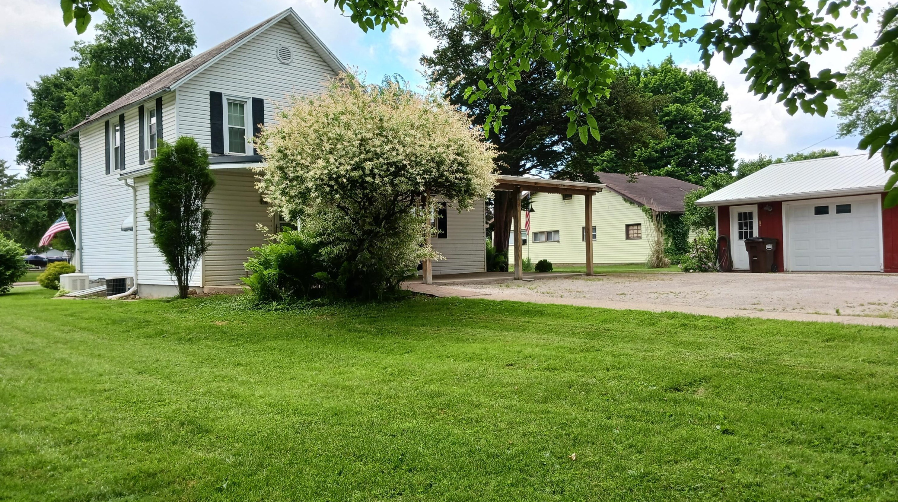 529 Coshocton Ave, Mount Vernon, OH 43050