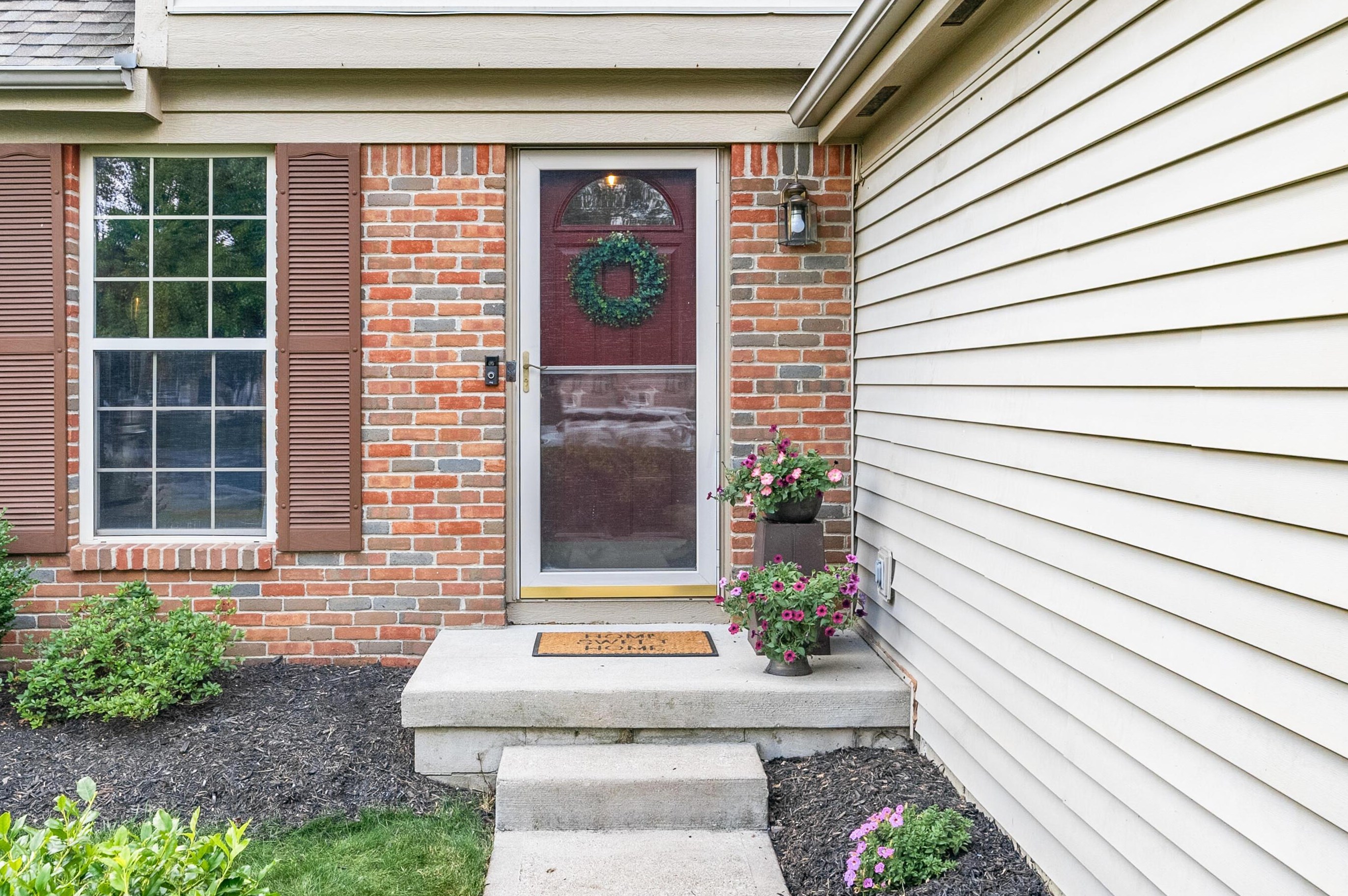 7438 Burson Springs Ct, Westerville, OH 43082