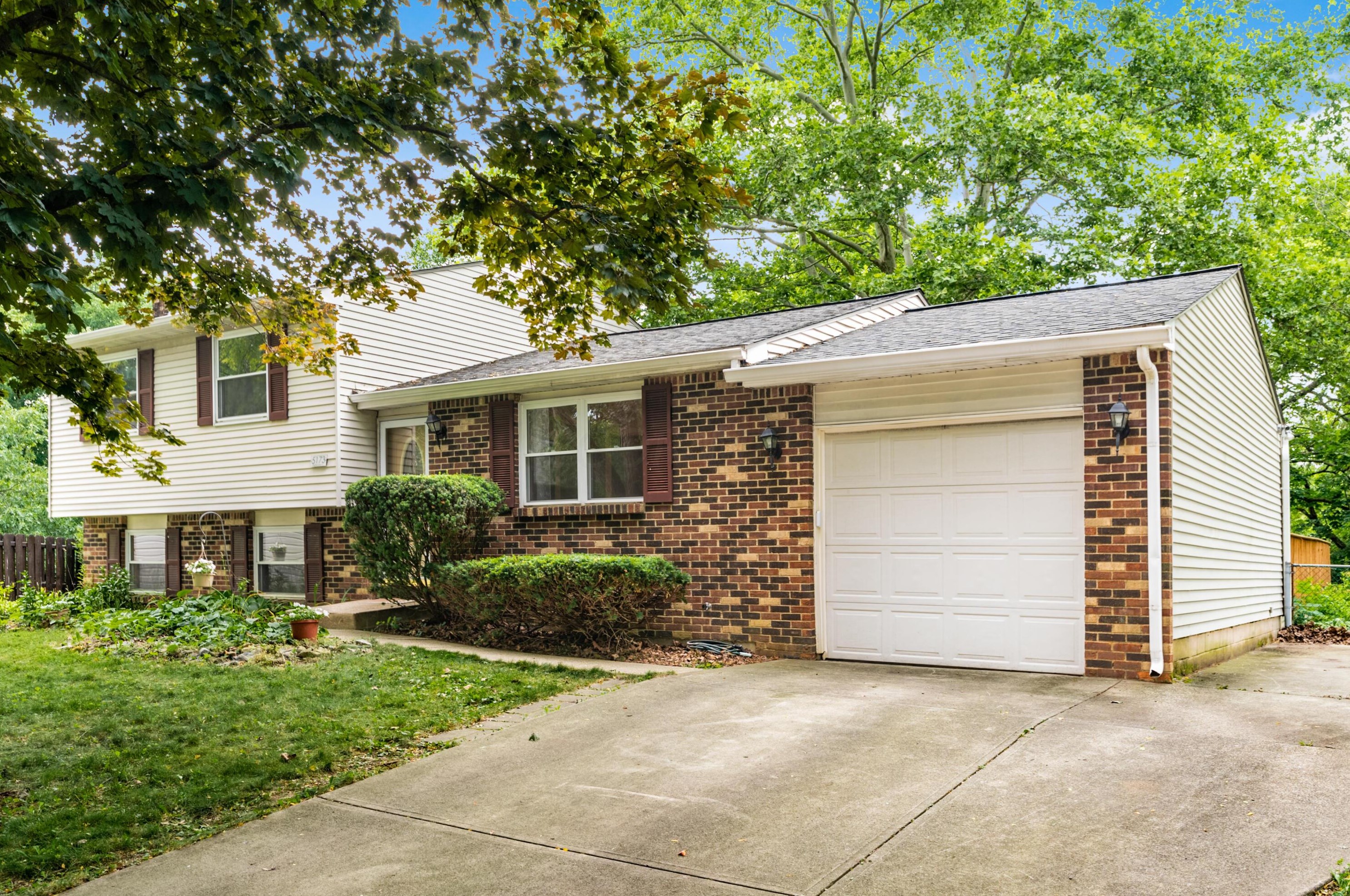 5173 Raspberrybush Ct, Columbus, OH 43230-1081