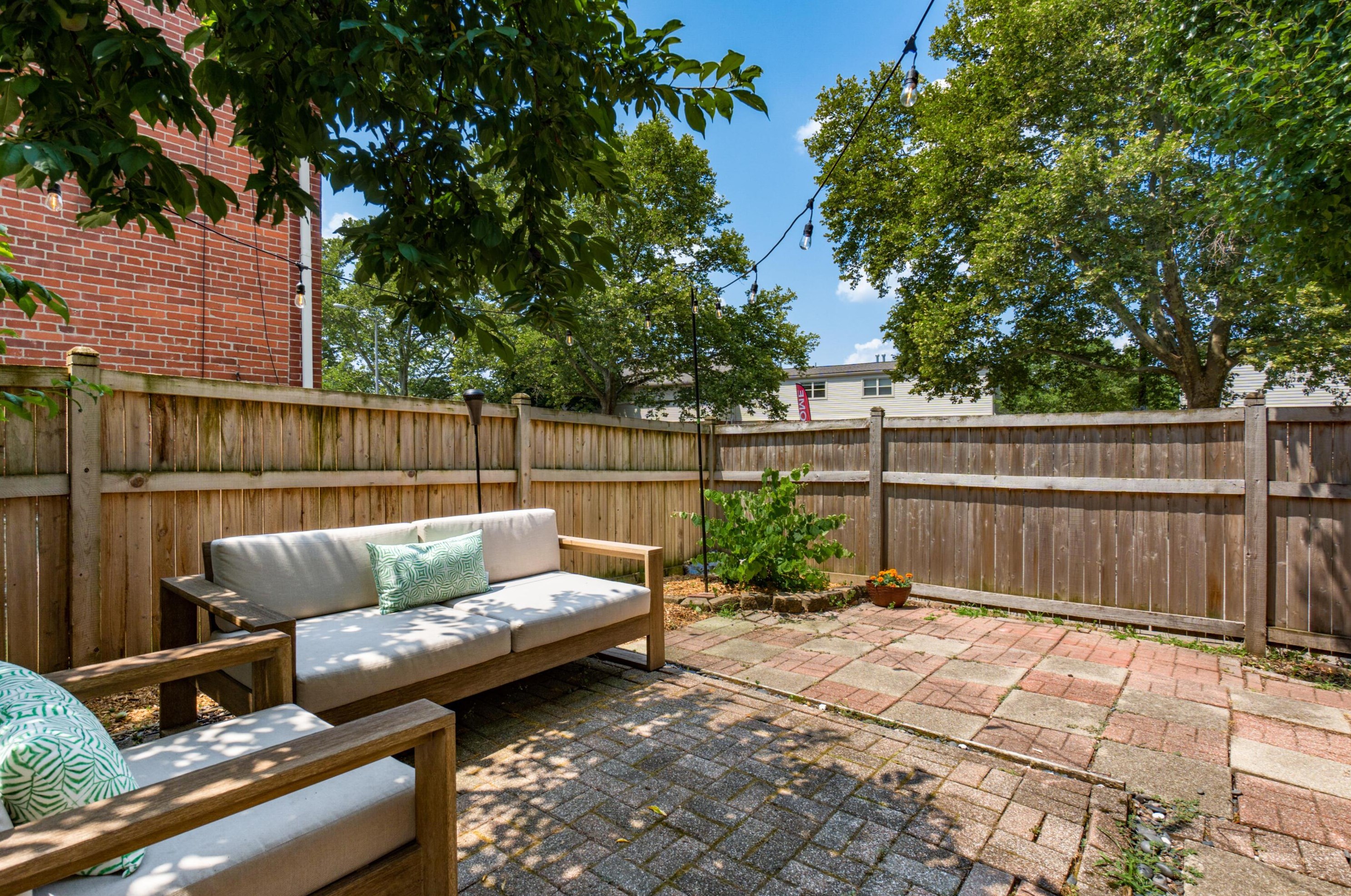 373 Wilber Ave, Columbus OH  43215-1313 exterior