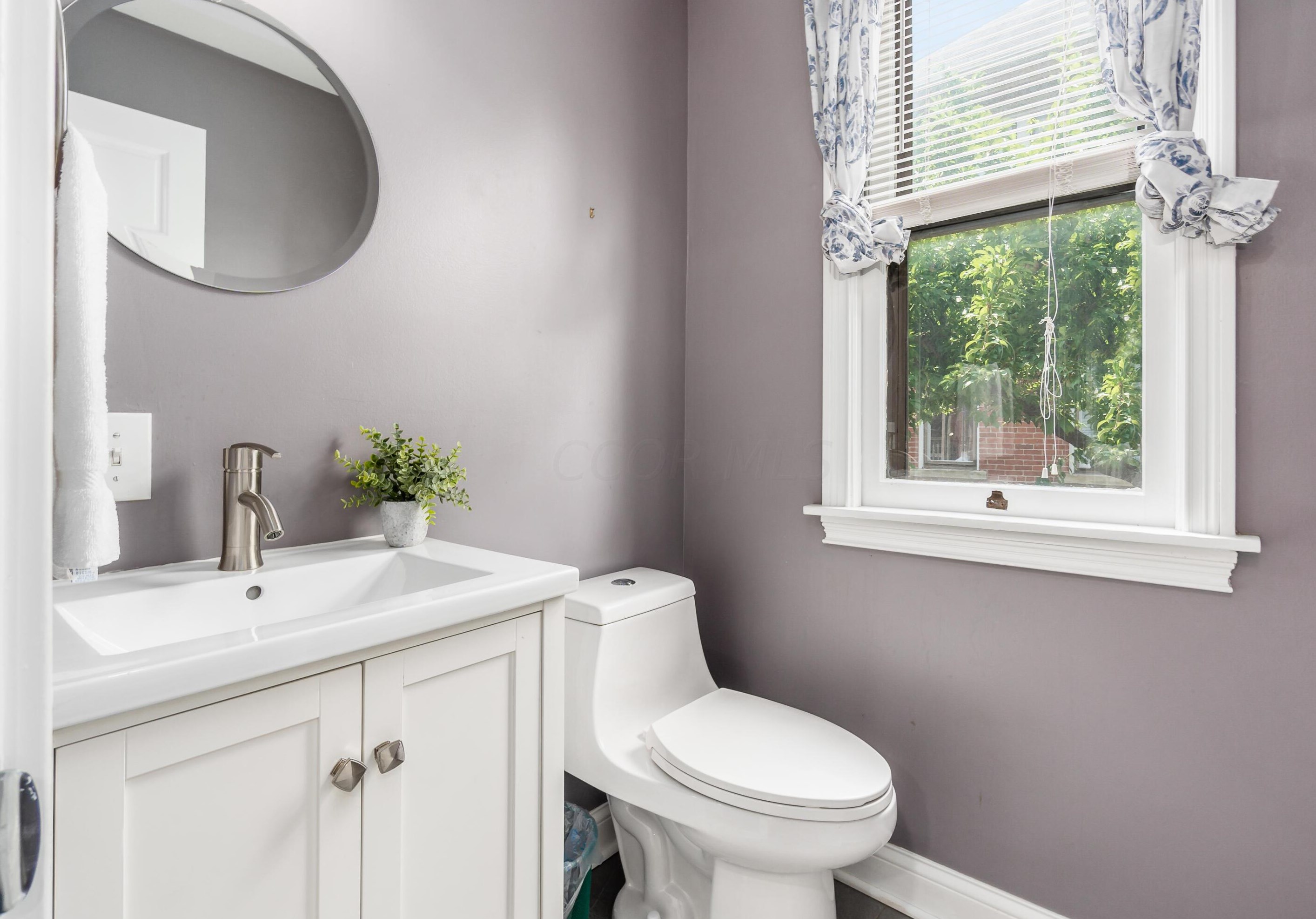 373 Wilber Ave, Columbus OH  43215-1313 exterior