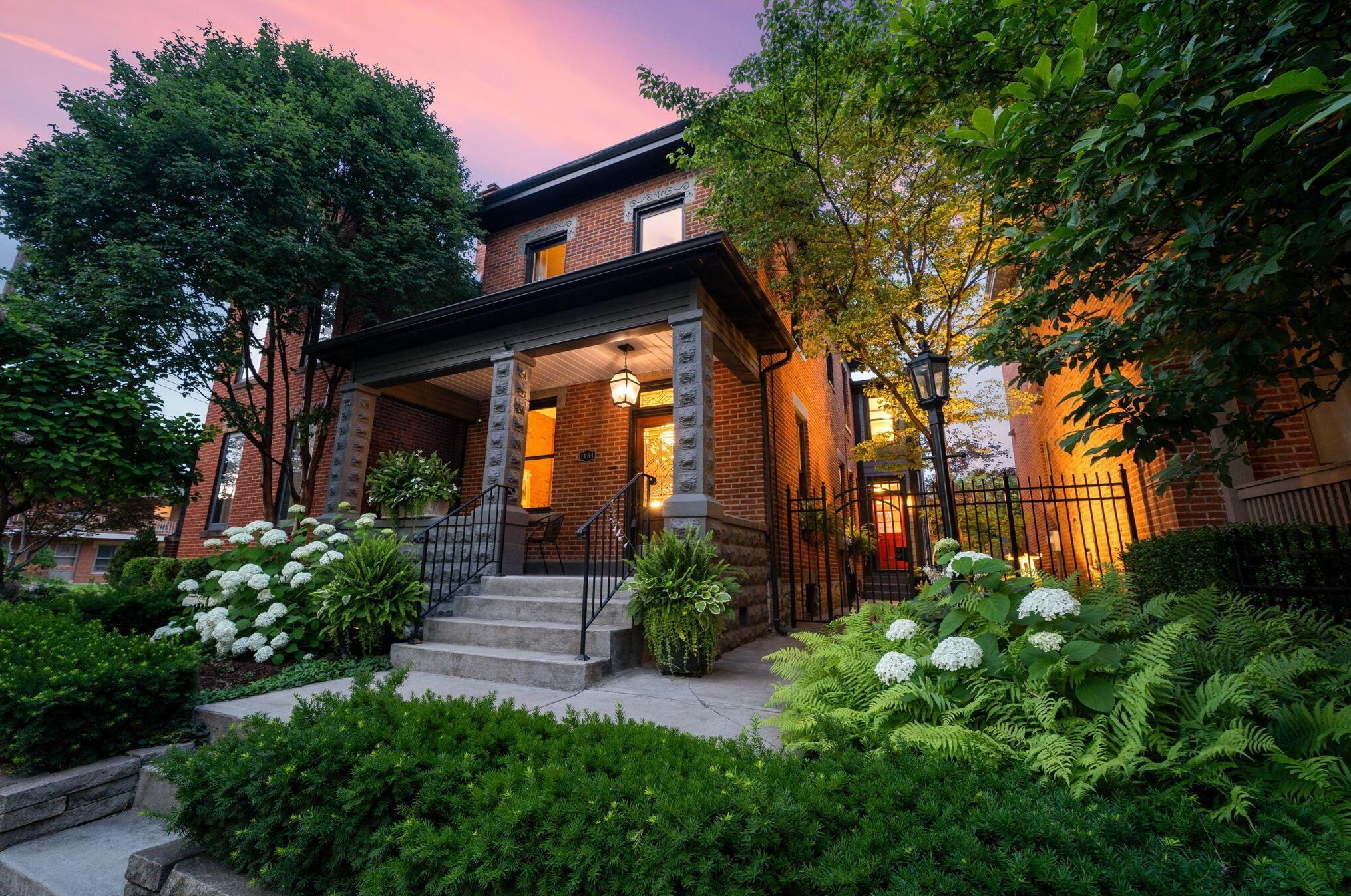1034 Jaeger St, Columbus, OH 43206-2627