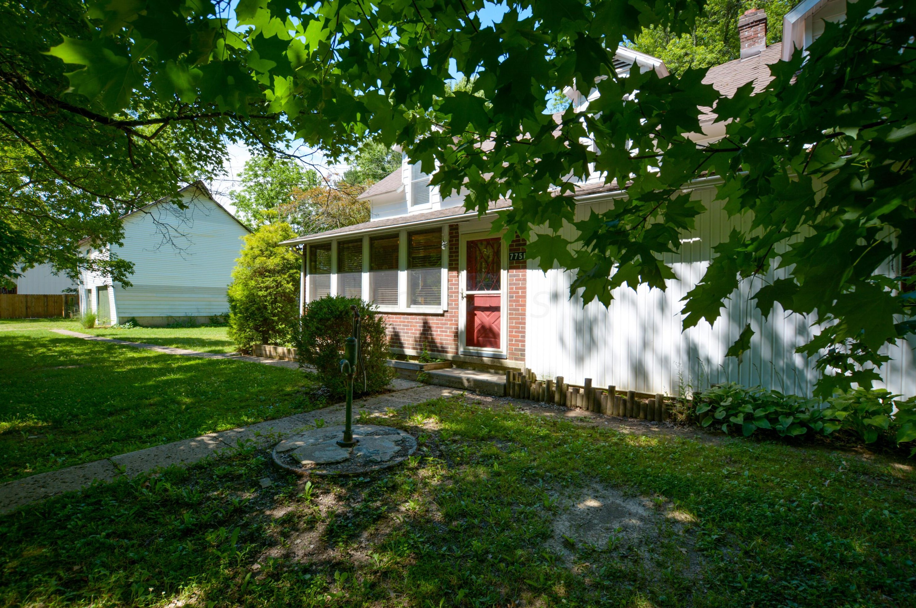 7751 Harlem Rd, Westerville, OH 43081