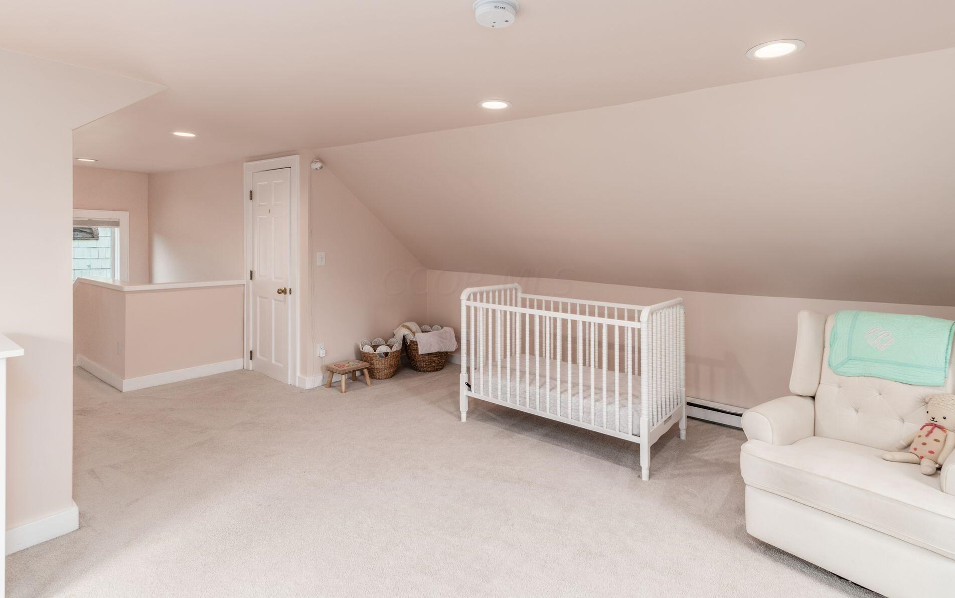 85 Remington Rd, Columbus OH  43209-1442 exterior