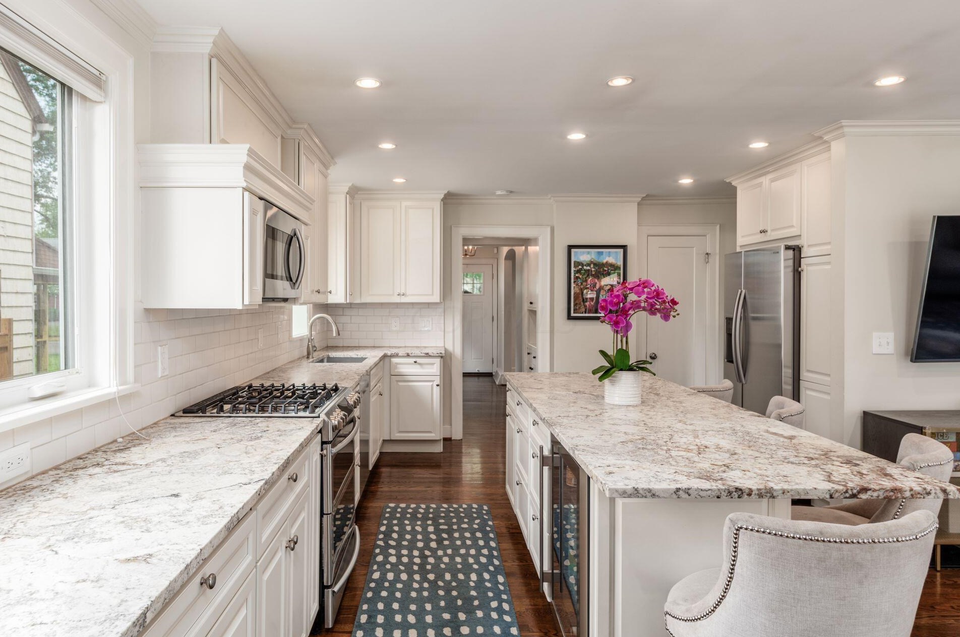 85 Remington Rd, Columbus OH  43209-1442 exterior