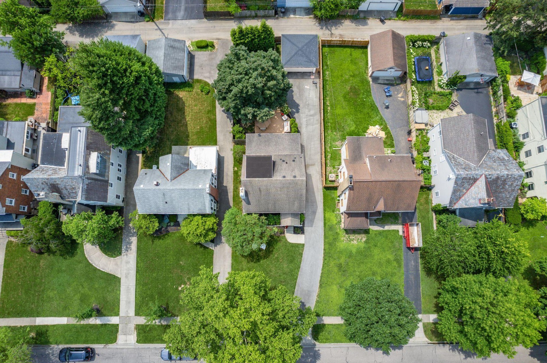 85 Remington Rd, Columbus OH  43209-1442 exterior