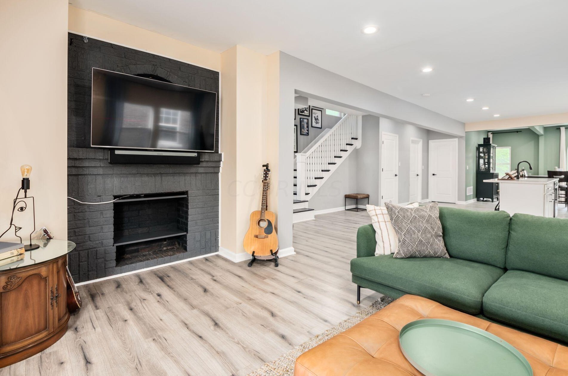 1385 Long St, Columbus OH  43203-1990 exterior