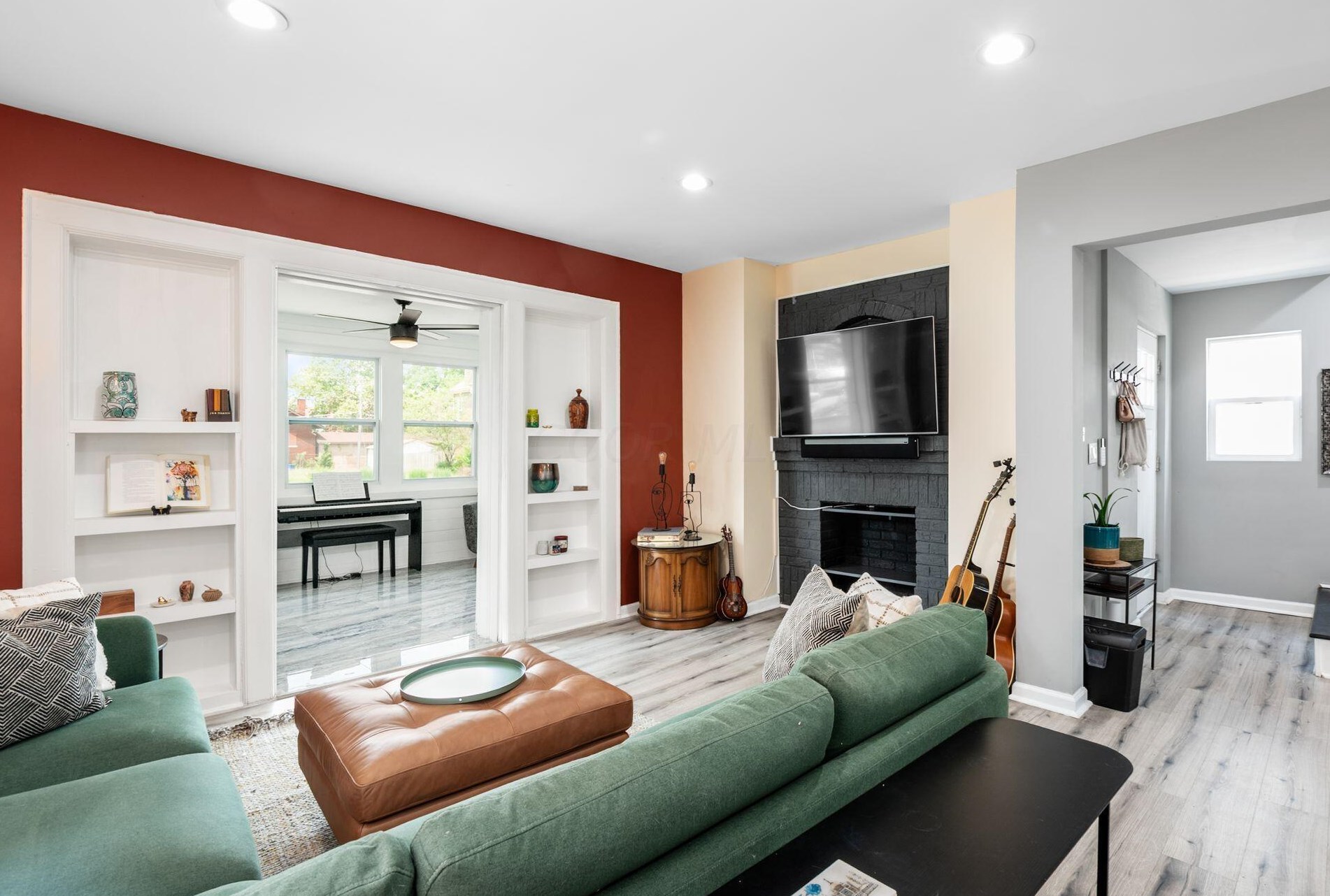 1385 Long St, Columbus OH  43203-1990 exterior