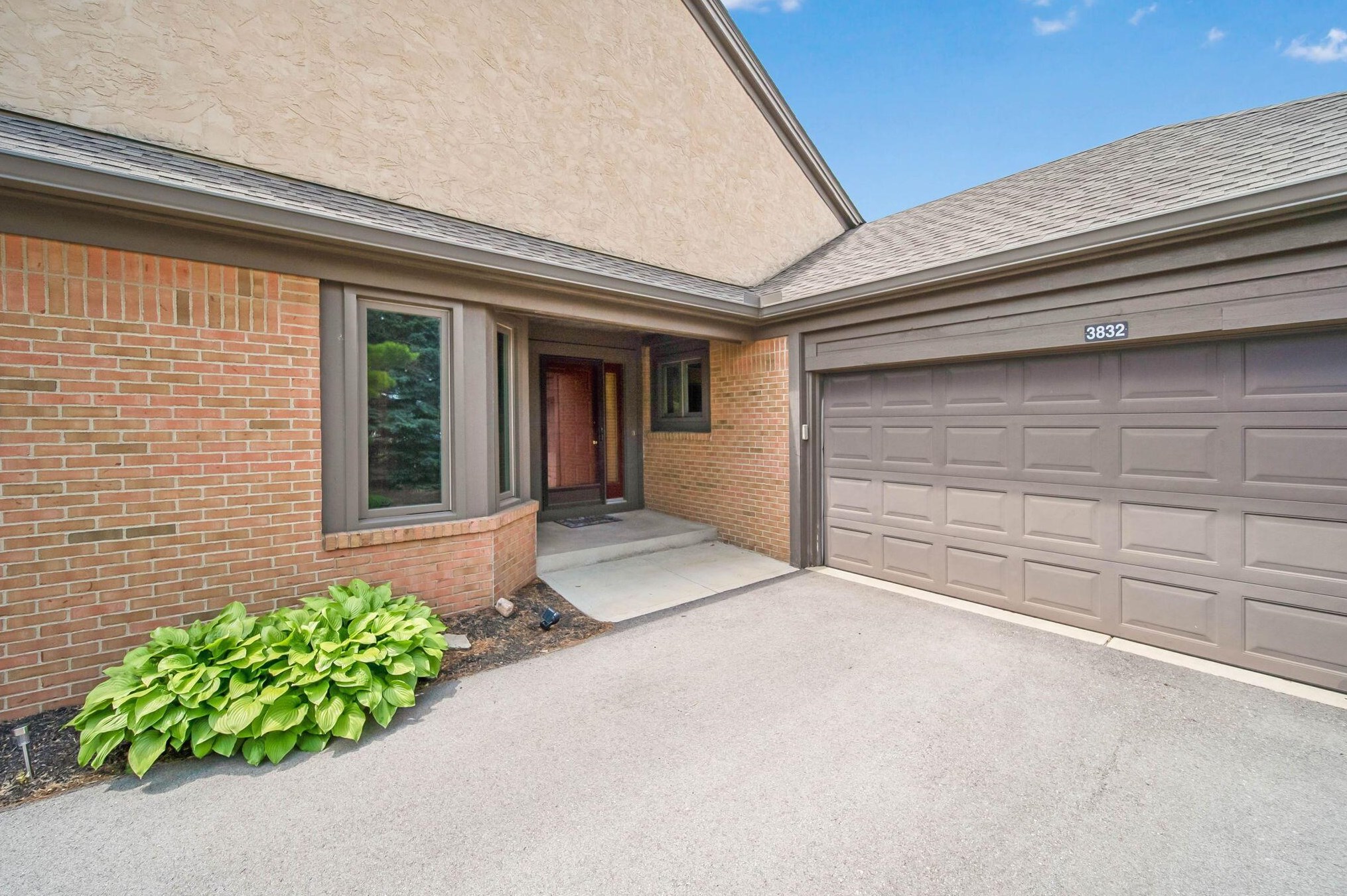 3832 Inverness Cir, Dublin, OH 43016
