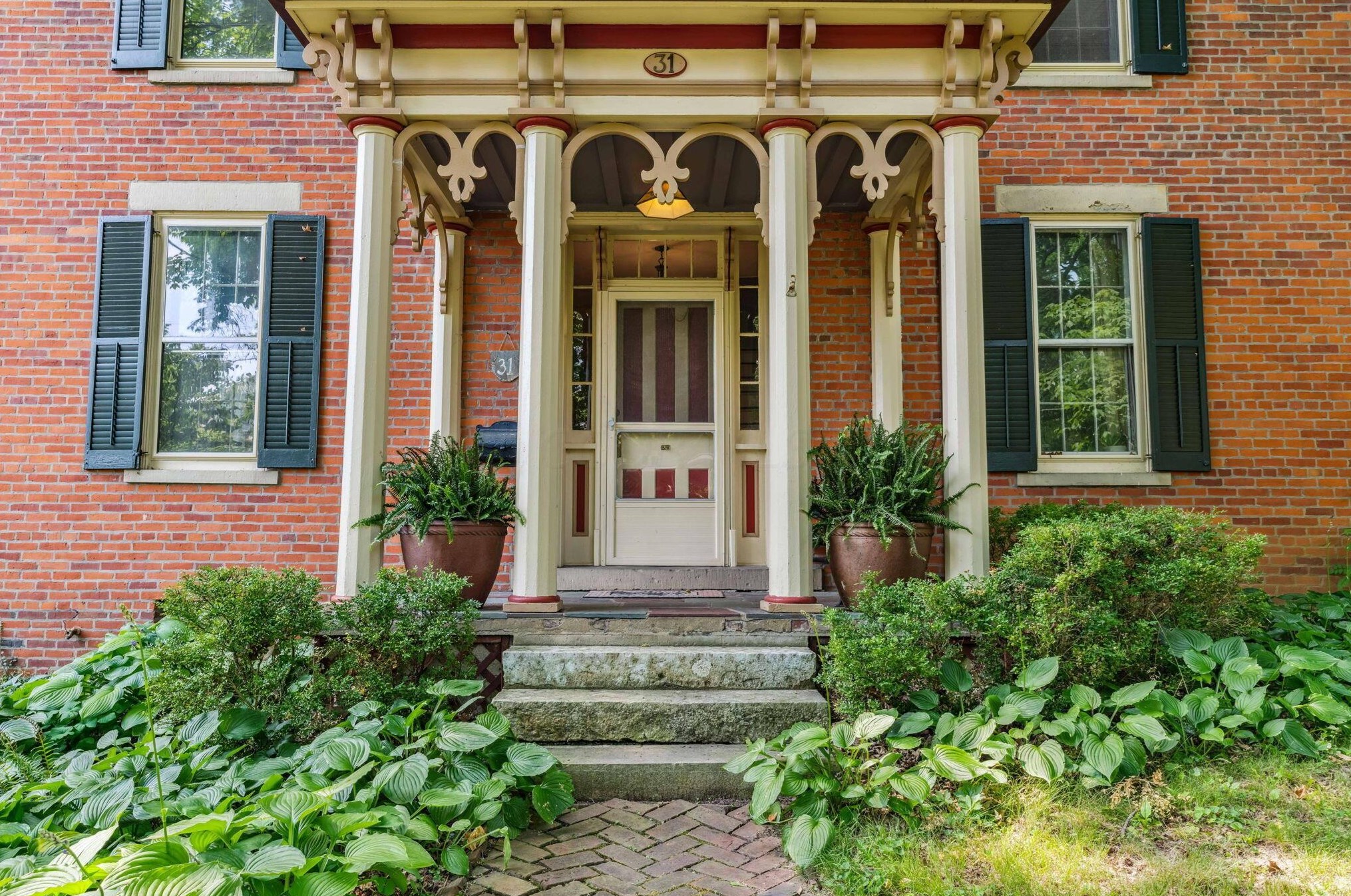 31 W Plum St, Westerville, OH 43081
