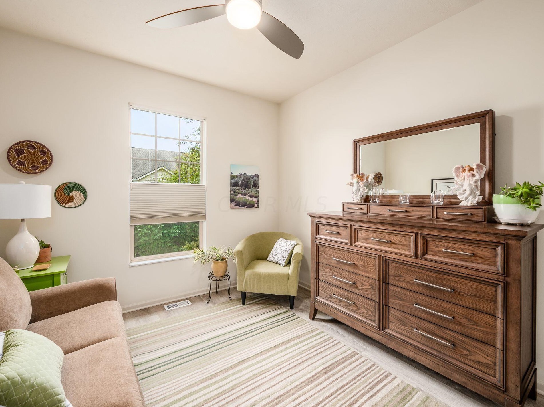 5937 Coventry Hurst Ln, Hilliard OH  43026-7393 exterior