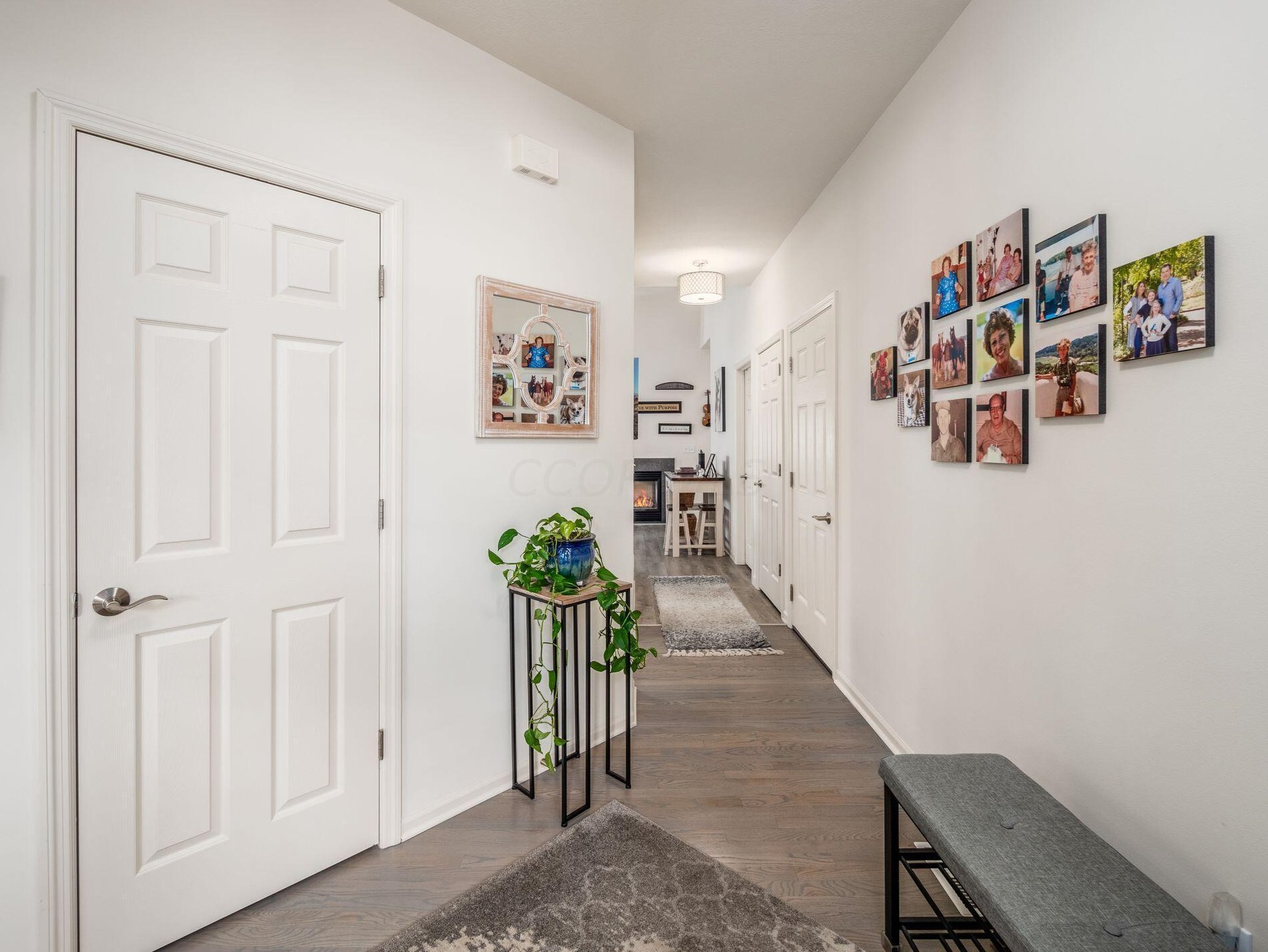 5937 Coventry Hurst Ln, Hilliard OH  43026-7393 exterior