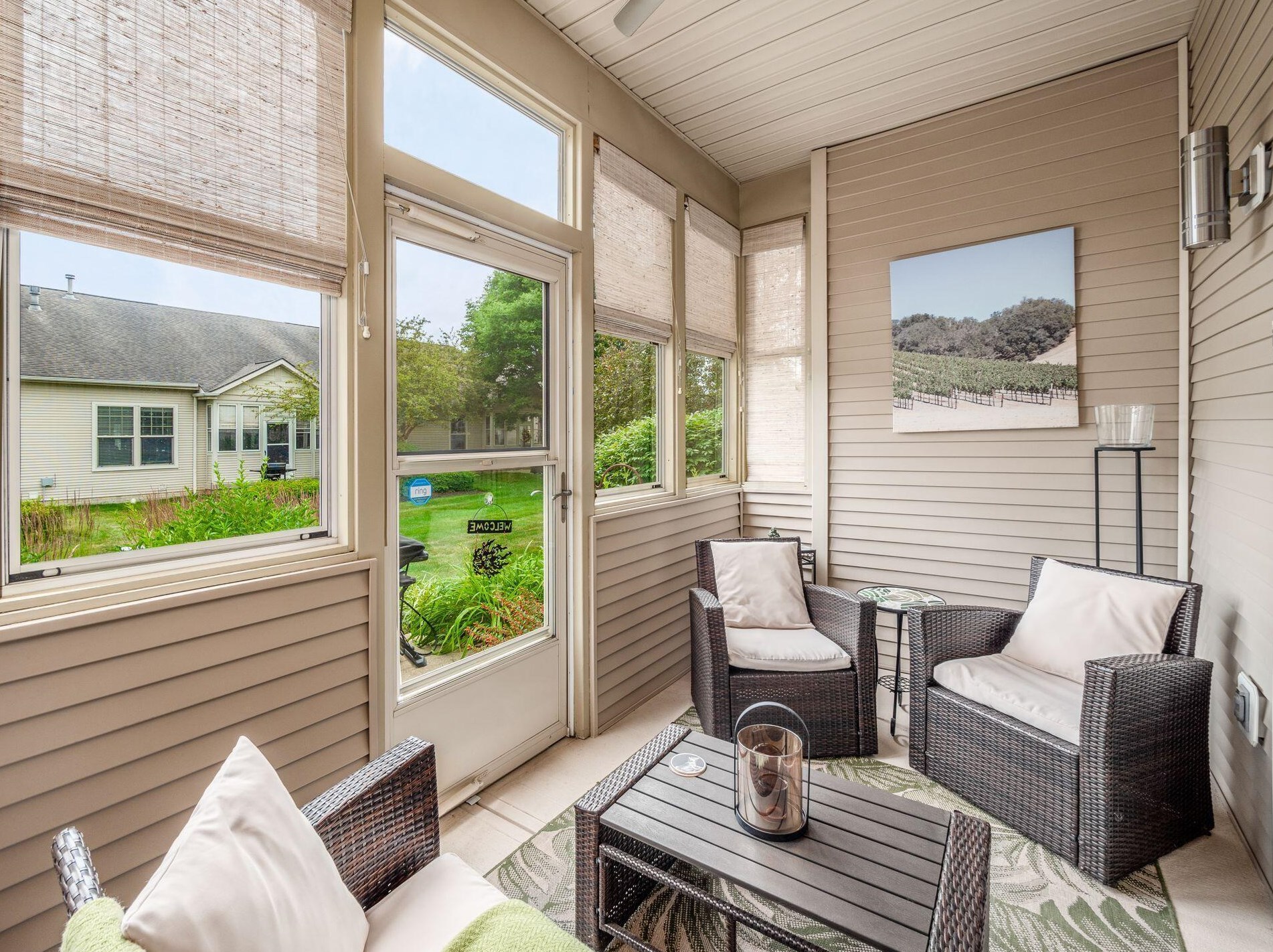 5937 Coventry Hurst Ln, Hilliard OH  43026-7393 exterior