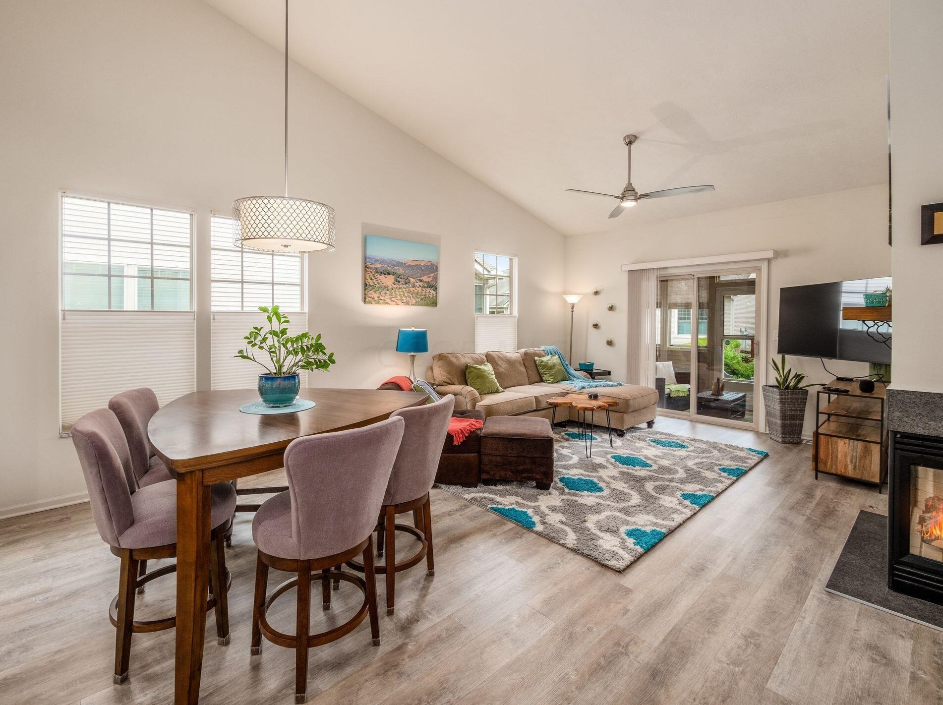 5937 Coventry Hurst Ln, Hilliard OH  43026-7393 exterior