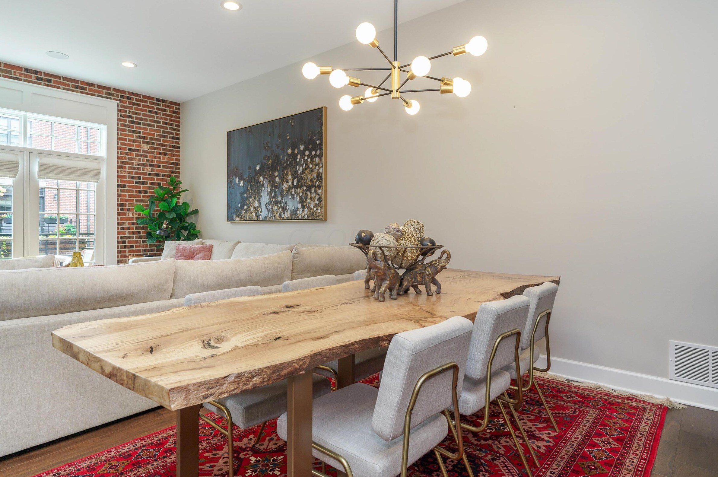 890 Front St, Columbus OH  43206-2521 exterior