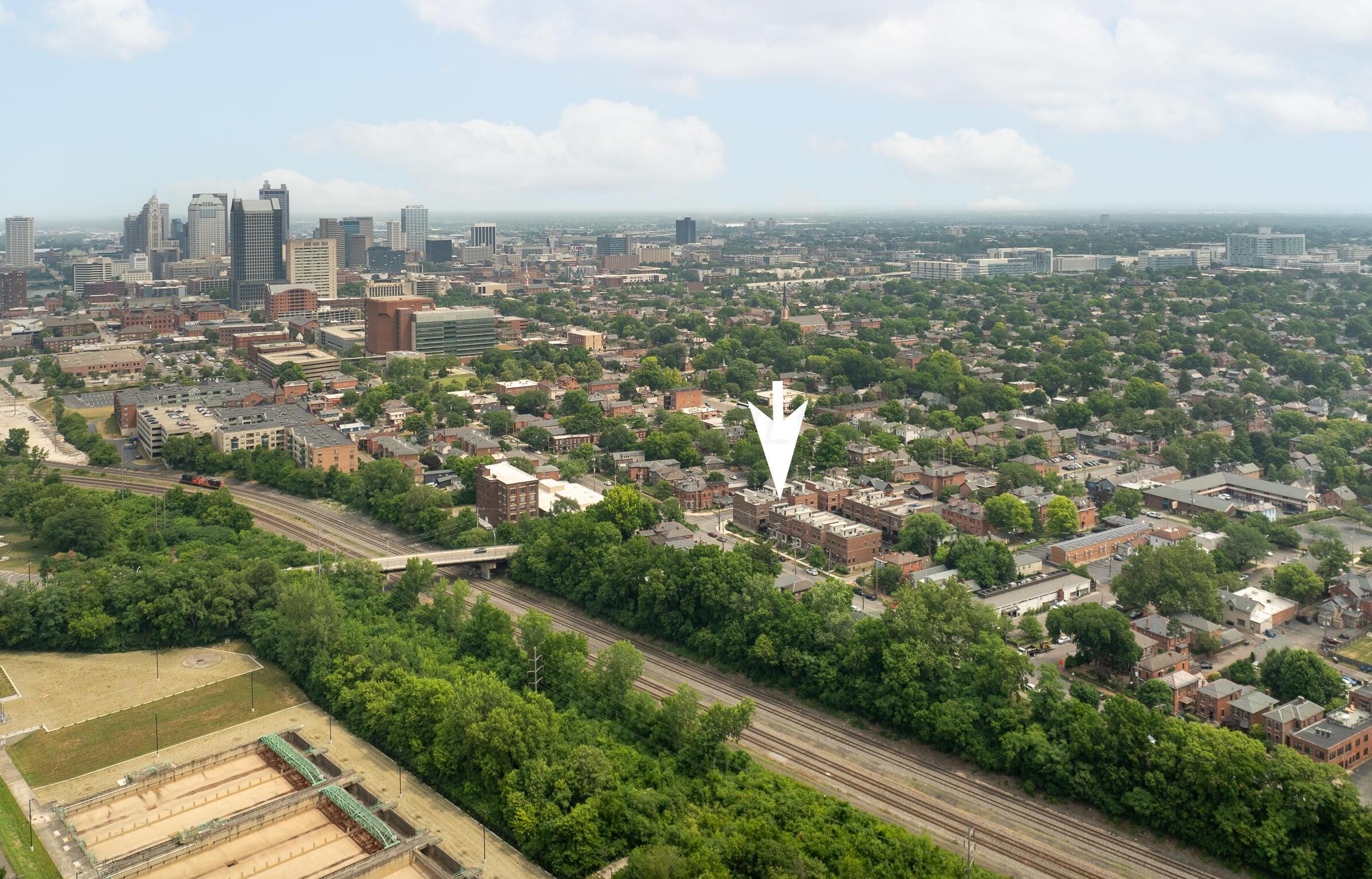 890 Front St, Columbus OH  43206-2521 exterior