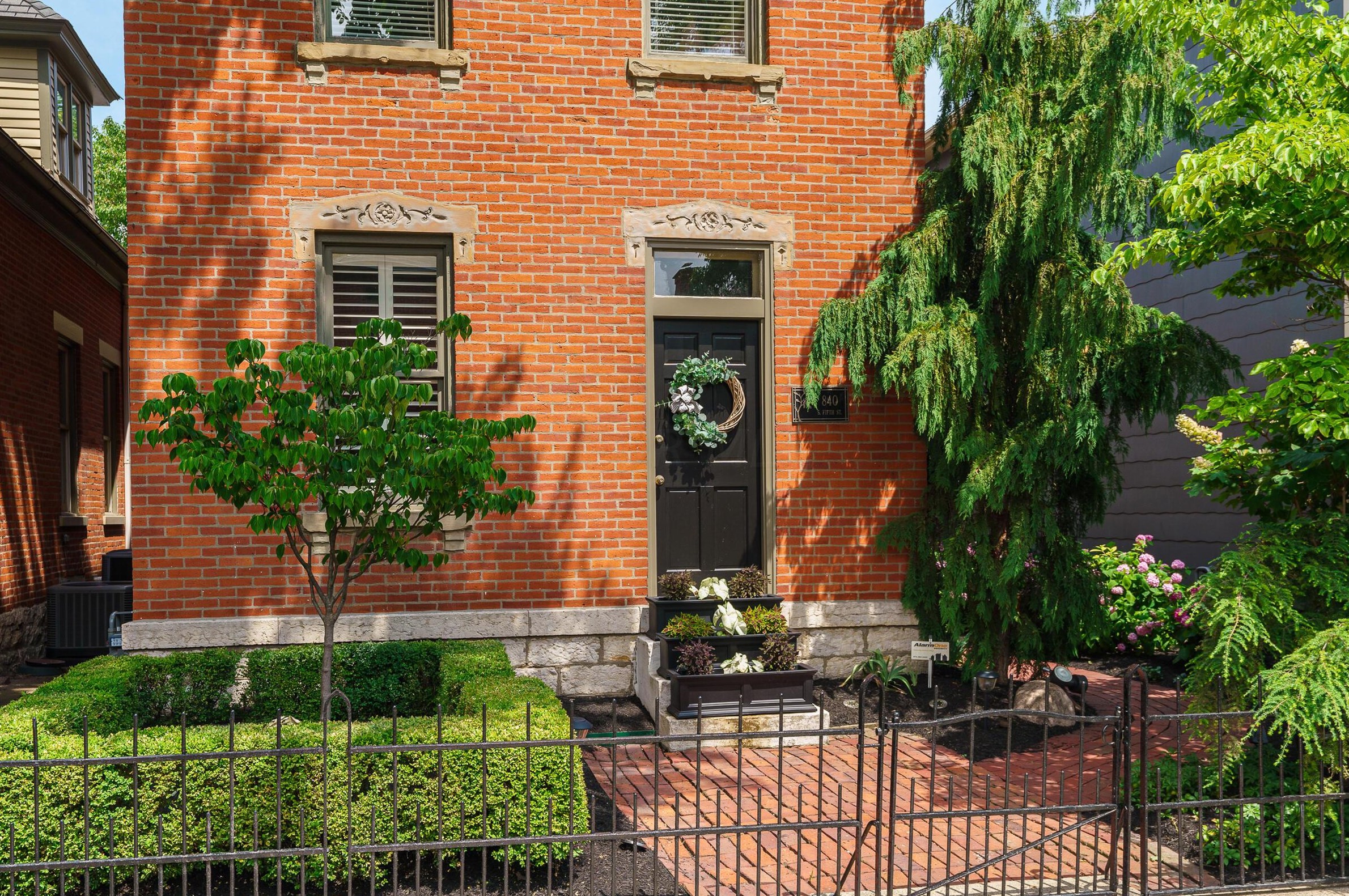 840 5th St, Columbus, OH 43206-2610