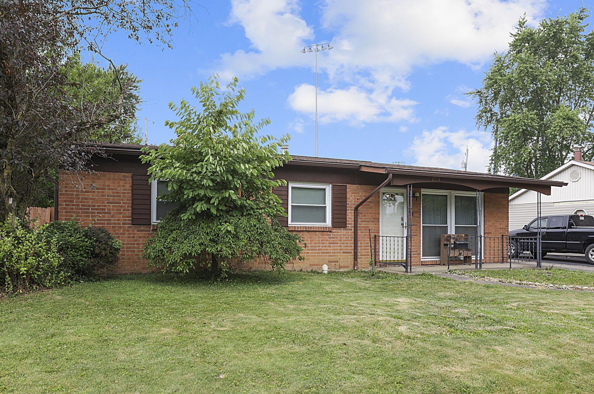 3773 Westbrook Dr, Hilliard, OH 43026