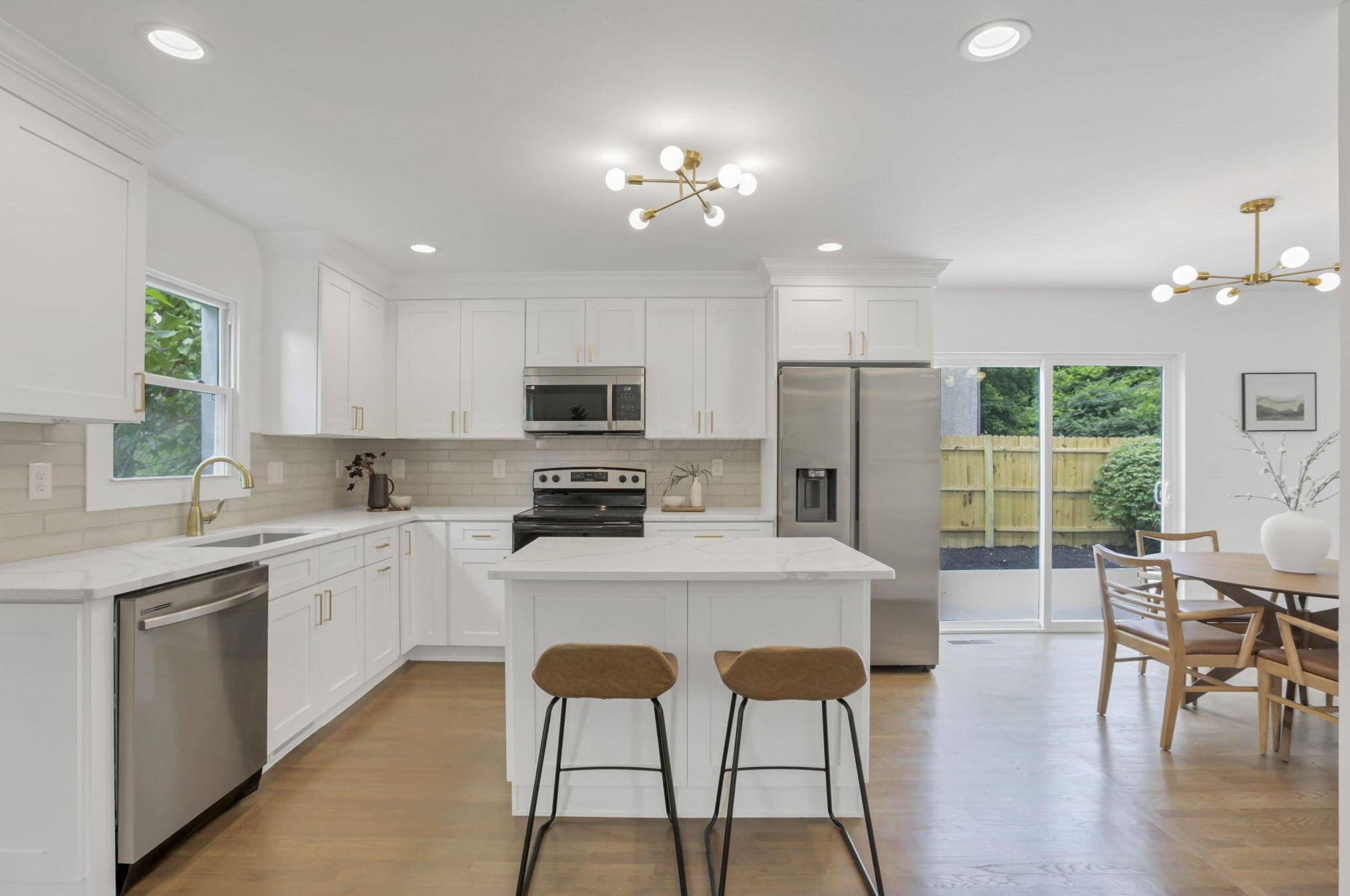 1660 Tremont Rd, Columbus OH  43212-1129 exterior