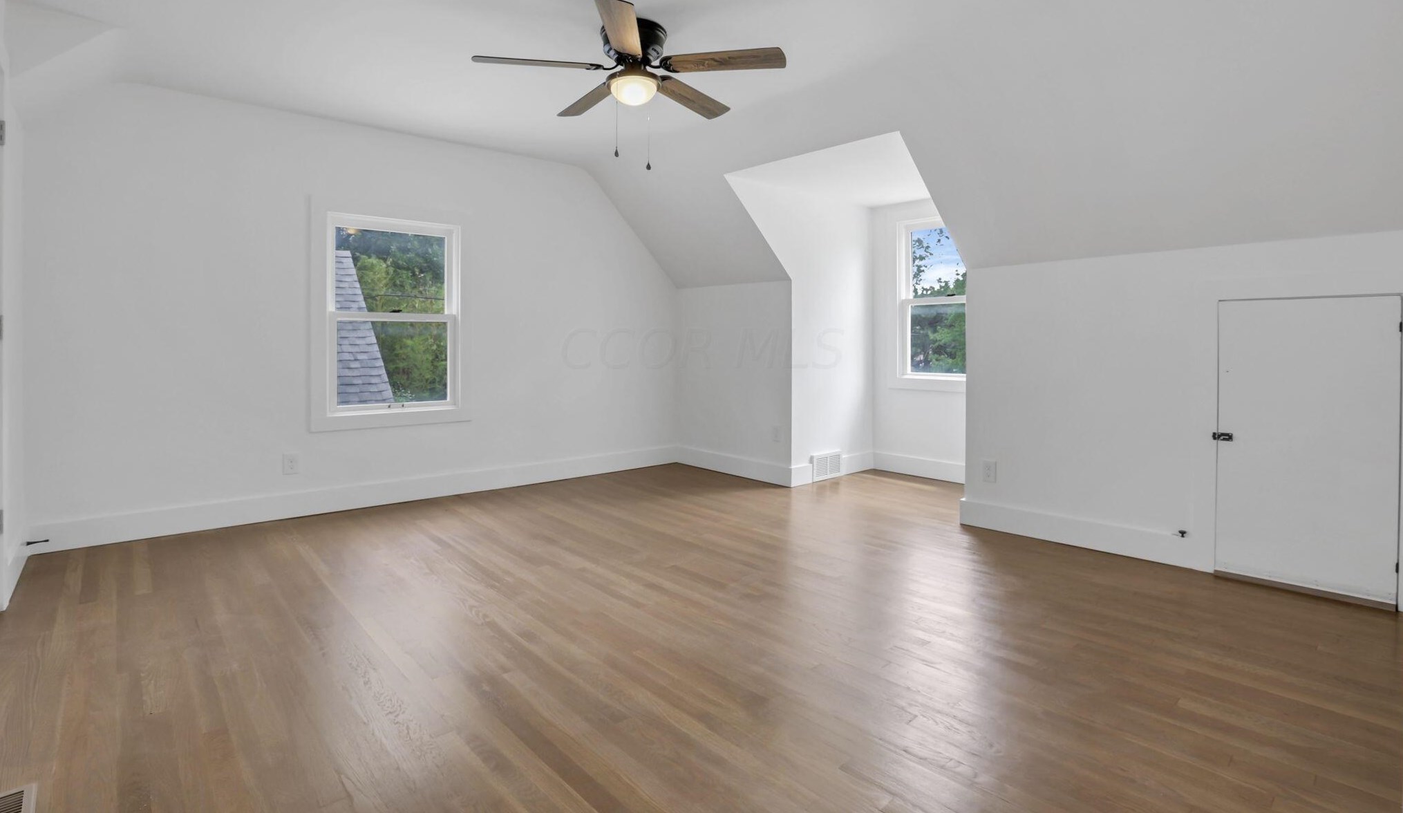 1660 Tremont Rd, Columbus OH  43212-1129 exterior