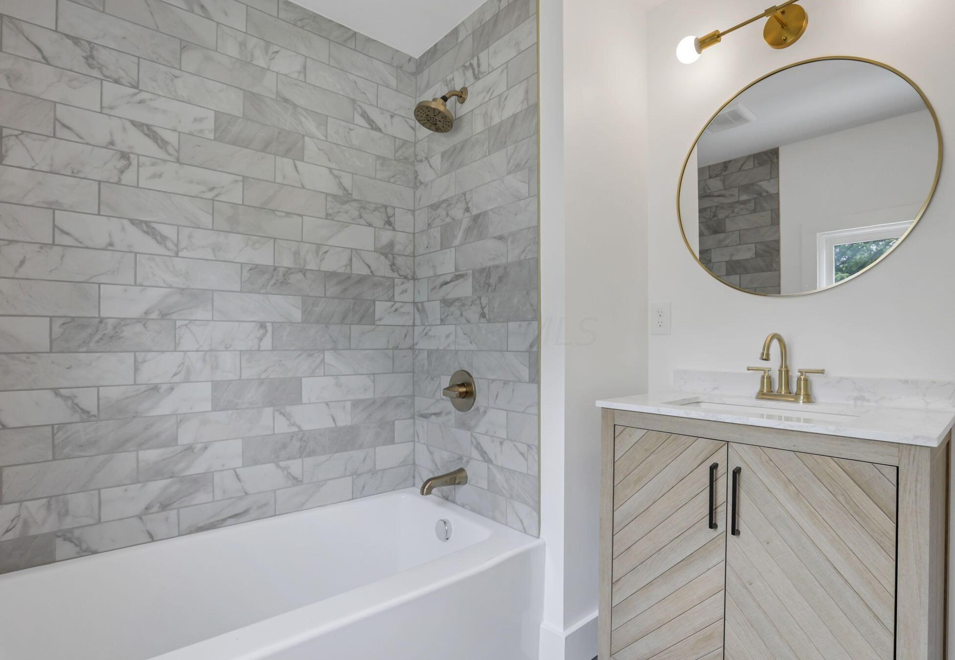 1660 Tremont Rd, Columbus OH  43212-1129 exterior