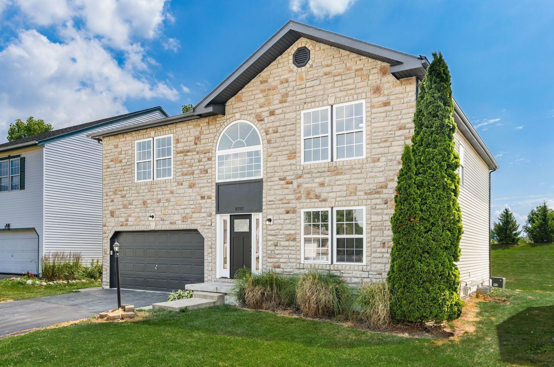 8792 Greylag Loop, Blacklick, OH 43004