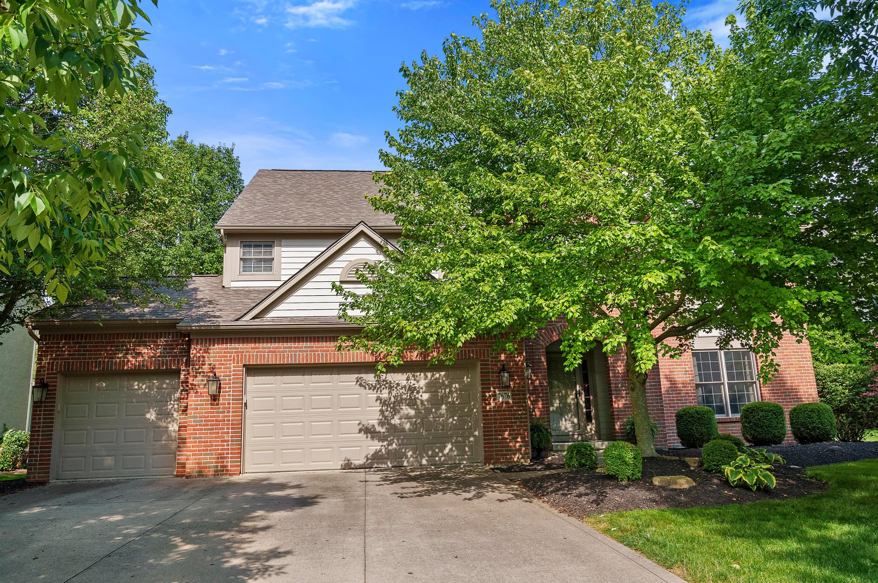 7676 Quetzal Dr, Dublin, OH 43017