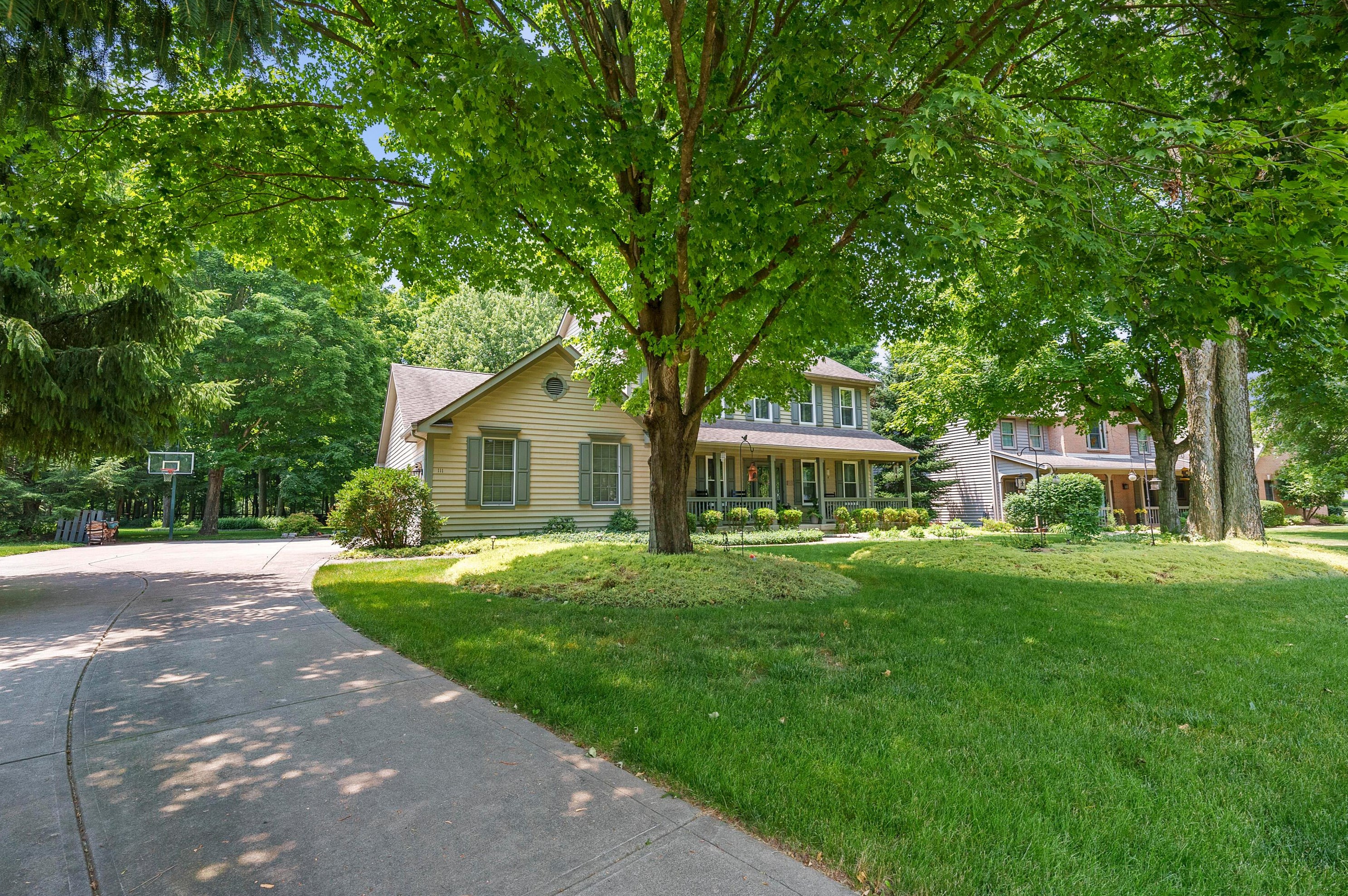 111 Ballymore Ct, Granville, OH 43023